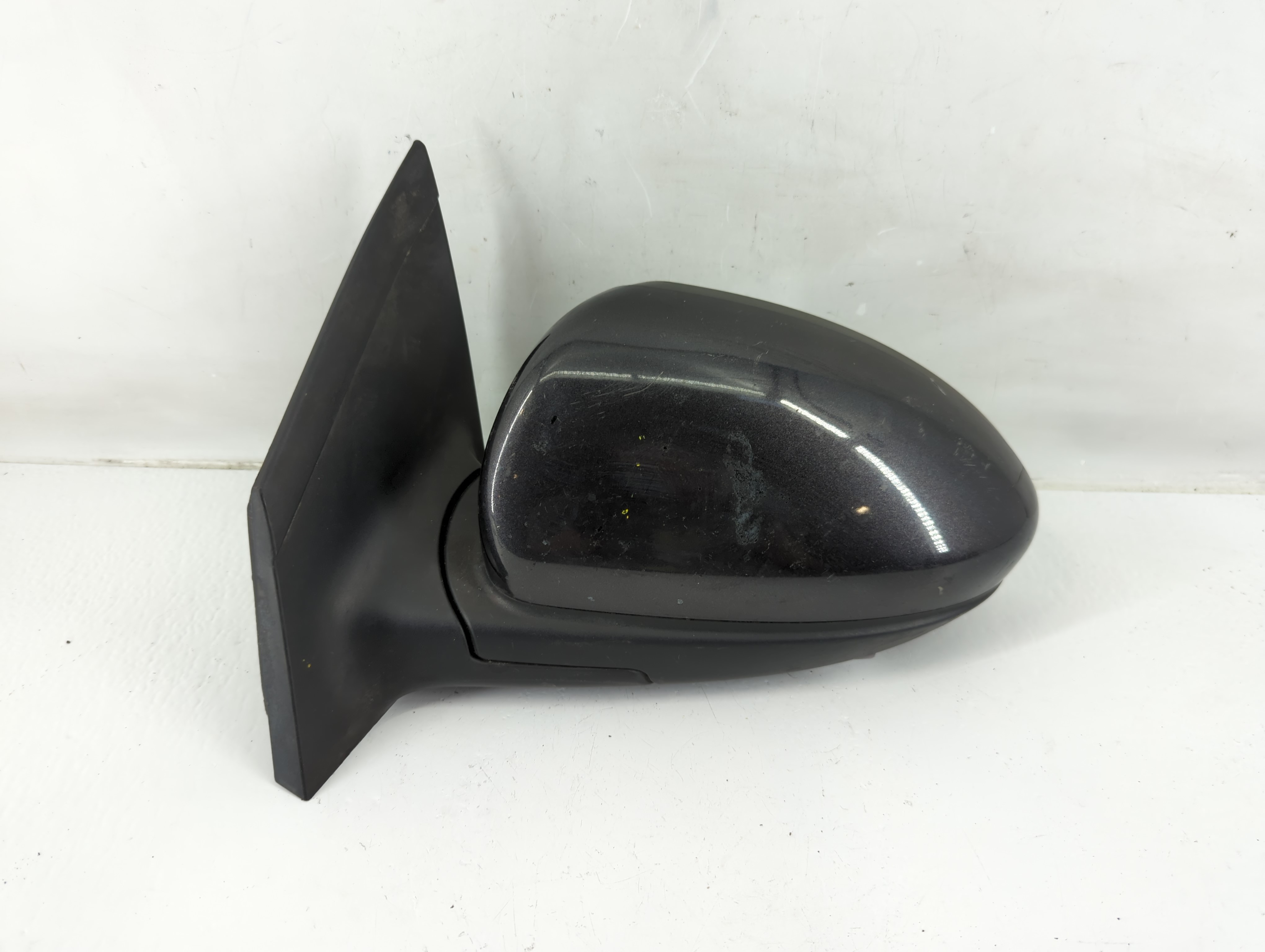 2016-2018 Chevrolet Cruze Driver Left Side View Power Door Mirror Black 1138994 - Oemusedautoparts1.com