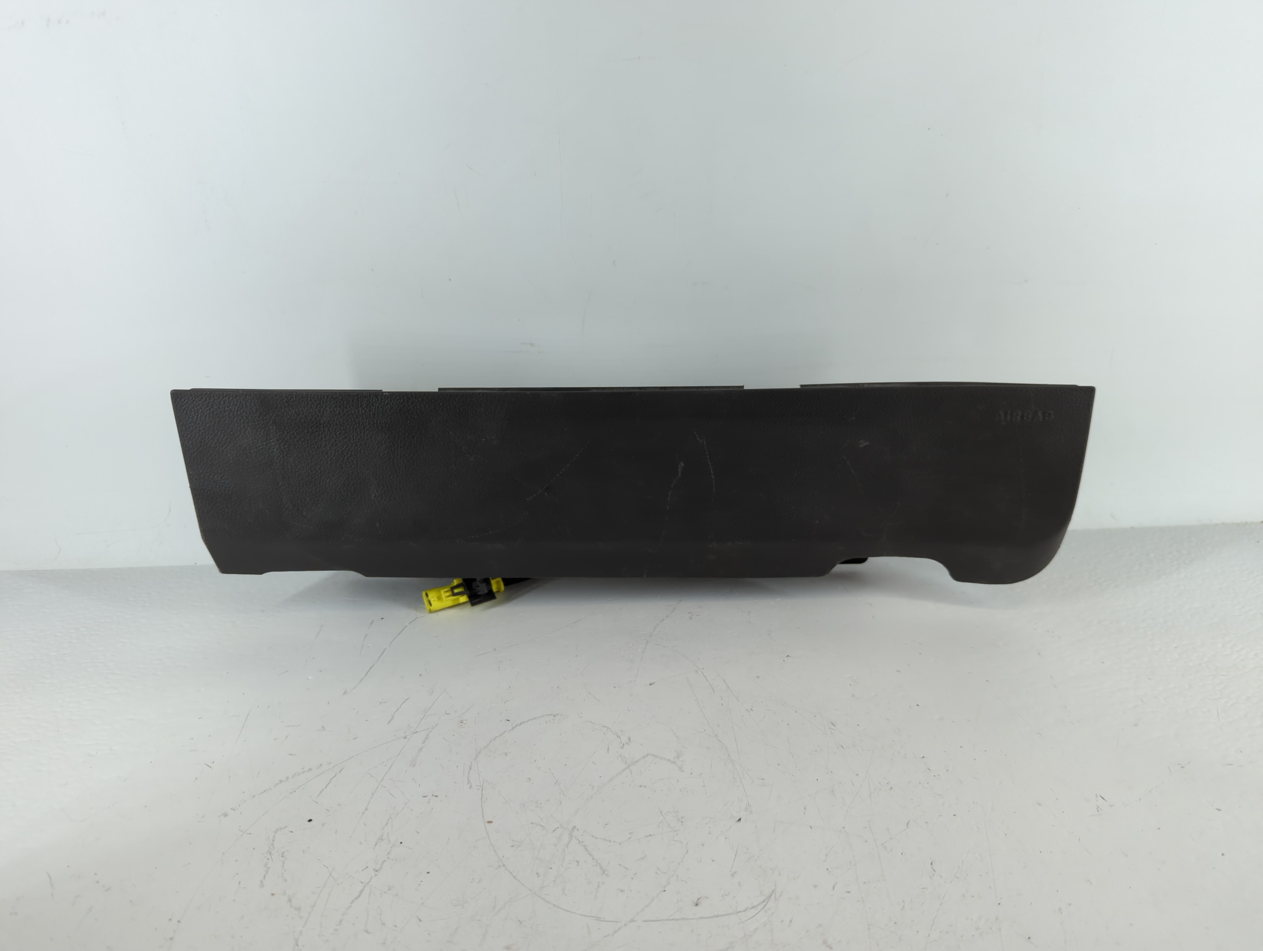 Picture of 2013-2016 Chevrolet Cruze Air Bag Driver Left Knee Oem 1139184