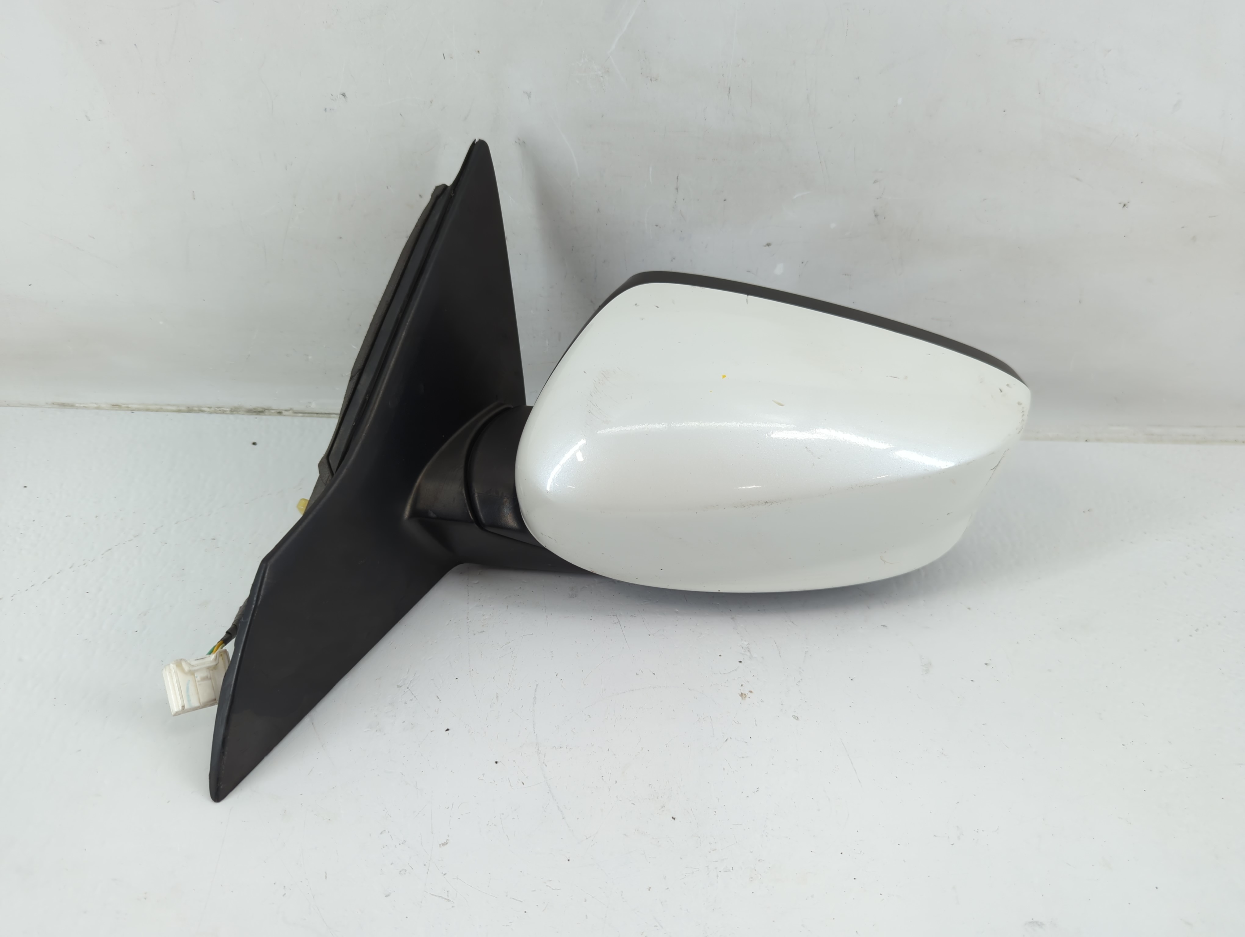 Picture of 2013-2017 Honda Accord Driver Left Side View Power Door Mirror White 1139262