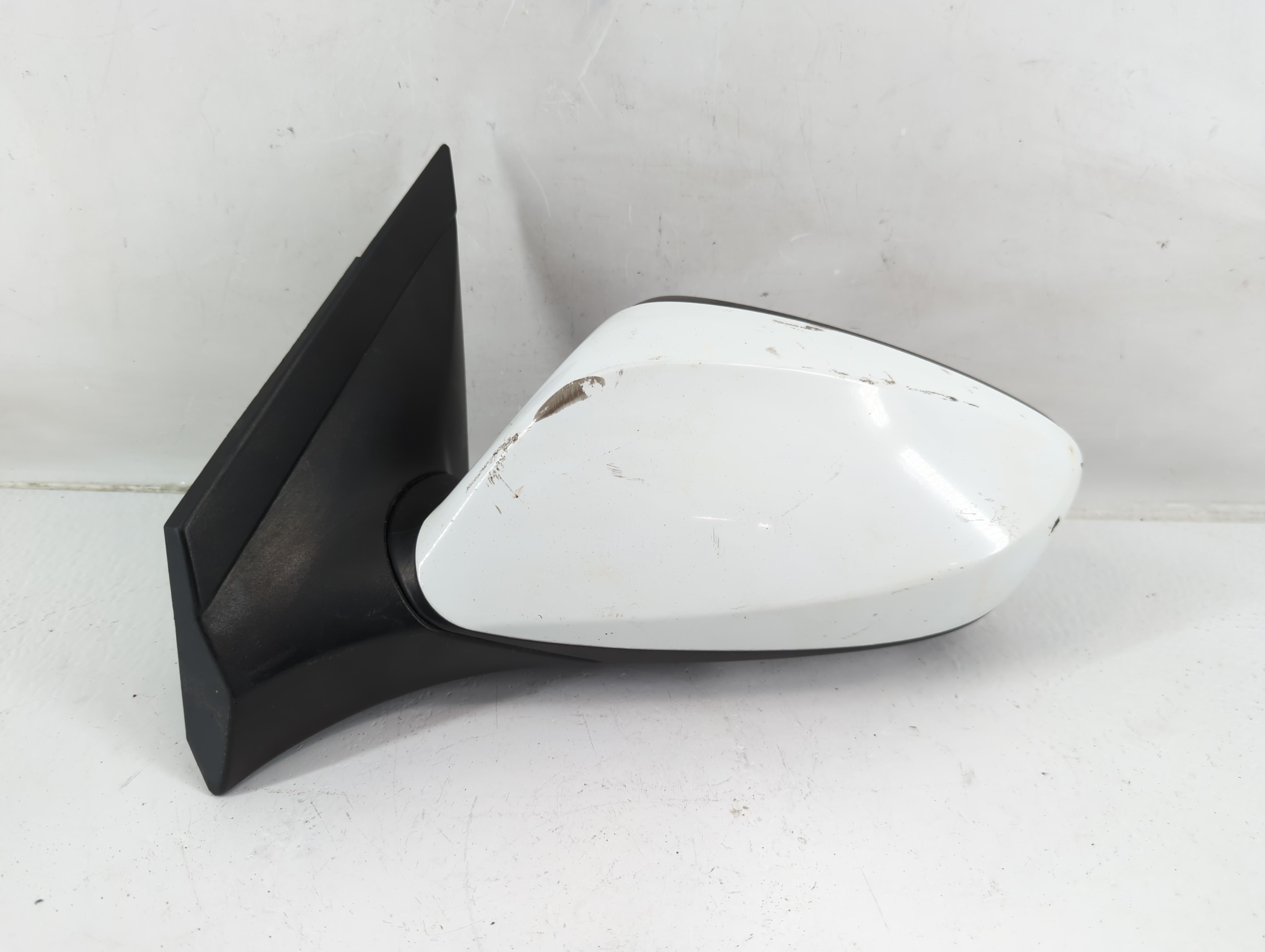 Picture of 2012-2017 Hyundai Accent Driver Left Side View Power Door Mirror White 1139440