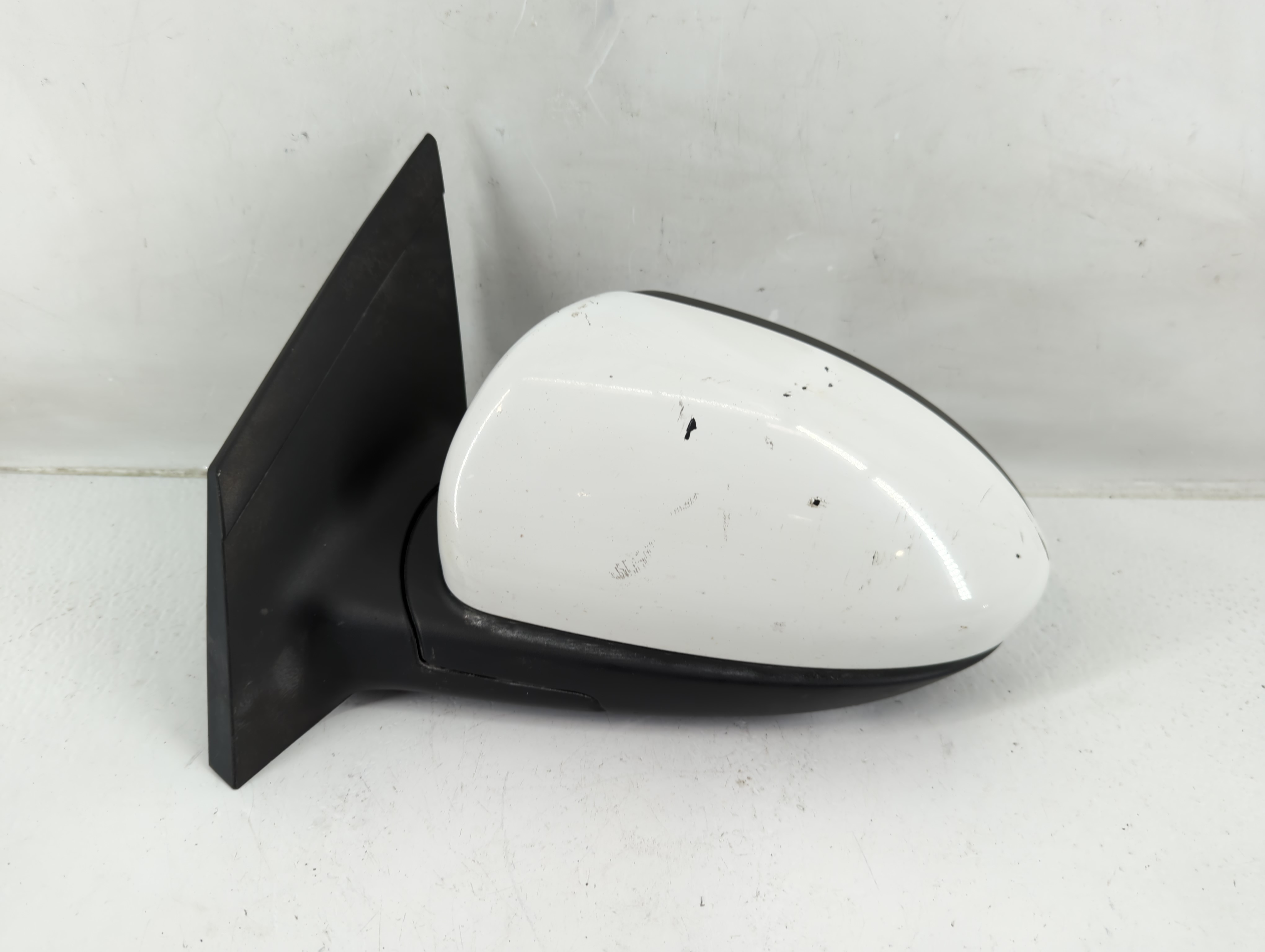 Picture of 2011-2016 Chevrolet Cruze Driver Left Side View Power Door Mirror White 1139806