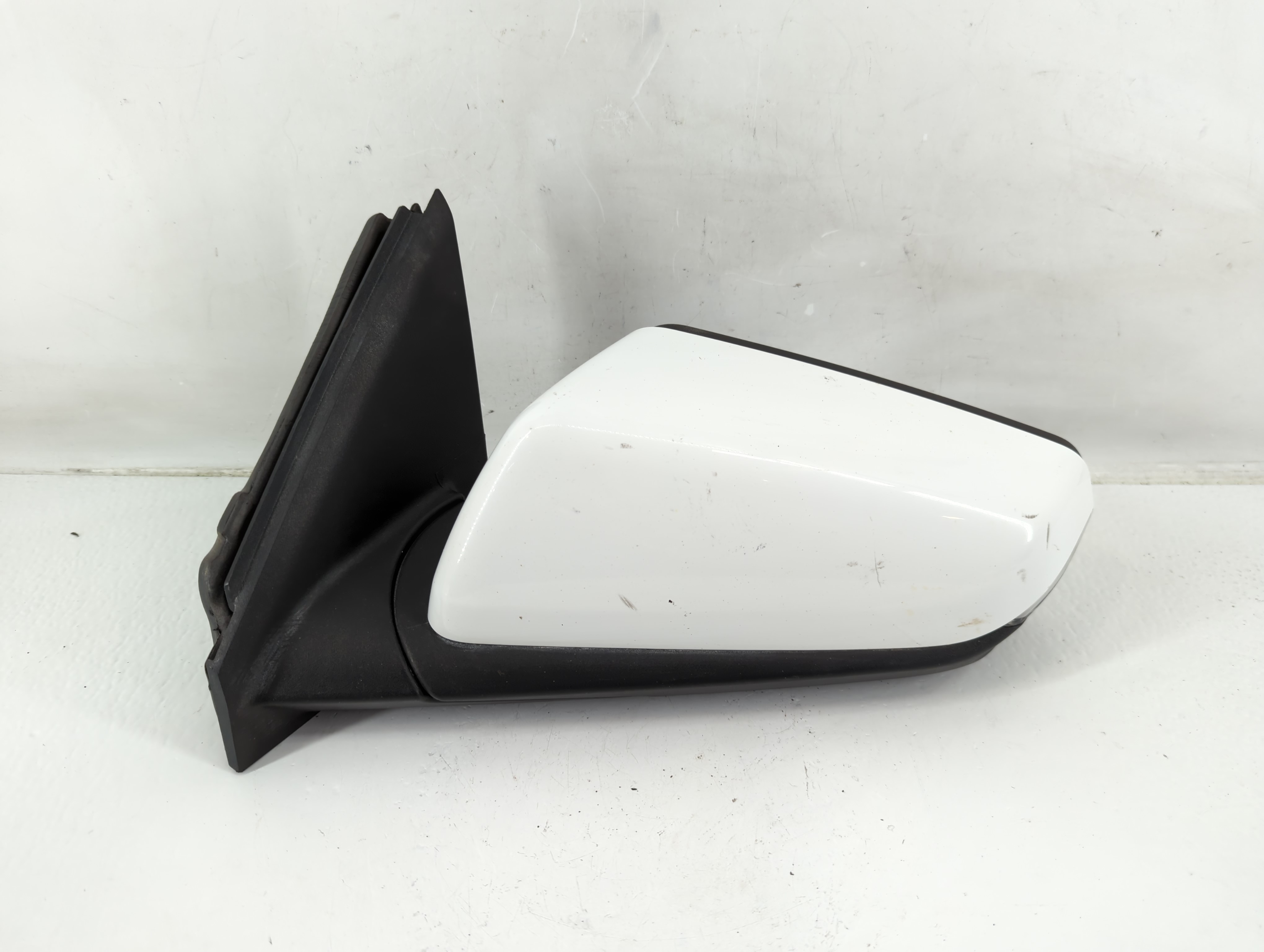 2018-2020 Chevrolet Equinox Passenger Right Side View Power Door Mirror 1139993 - Oemusedautoparts1.com