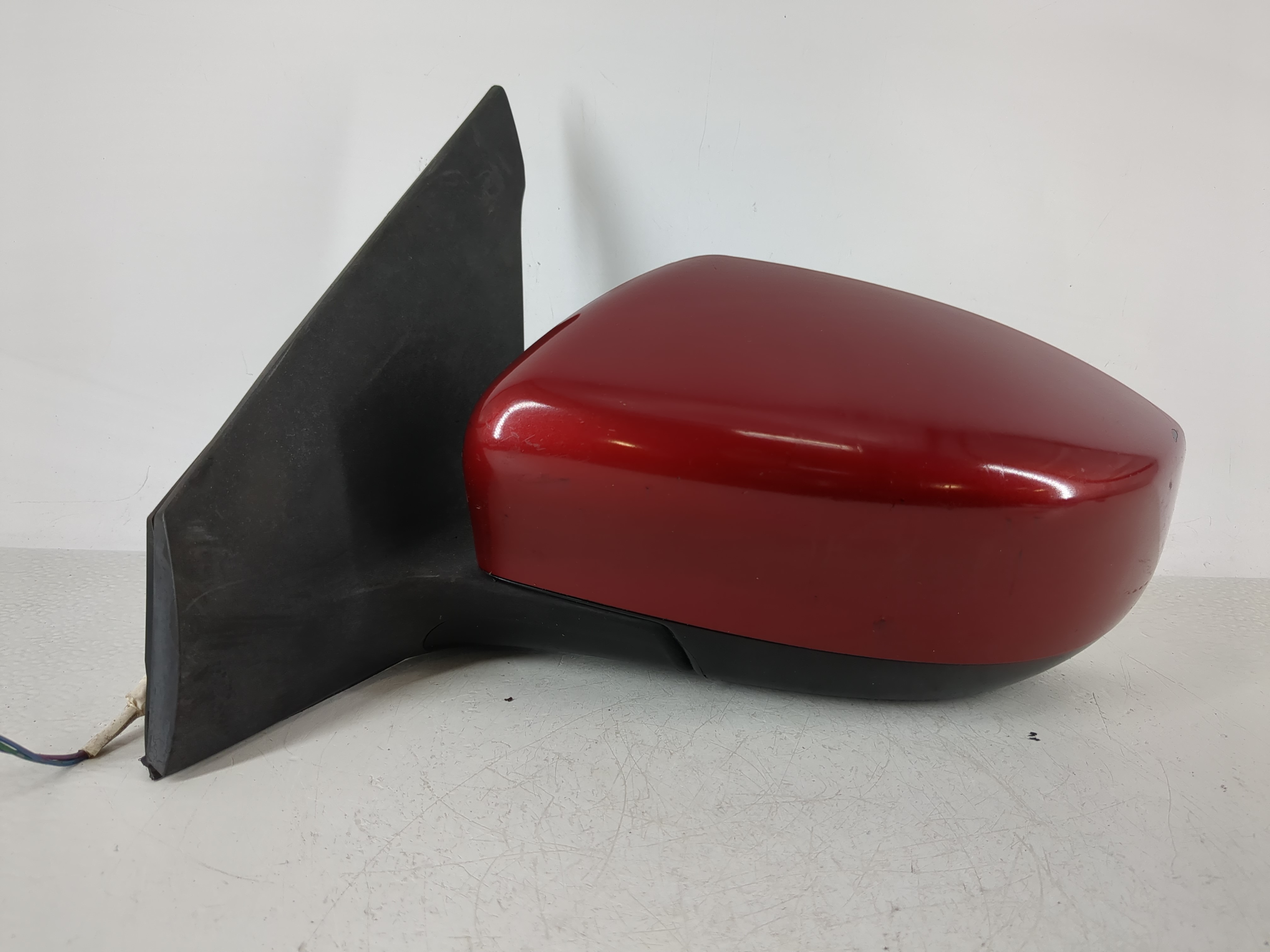 2013-2015 Nissan Sentra Driver Left Side View Power Door Mirror Red 1140009 - Oemusedautoparts1.com