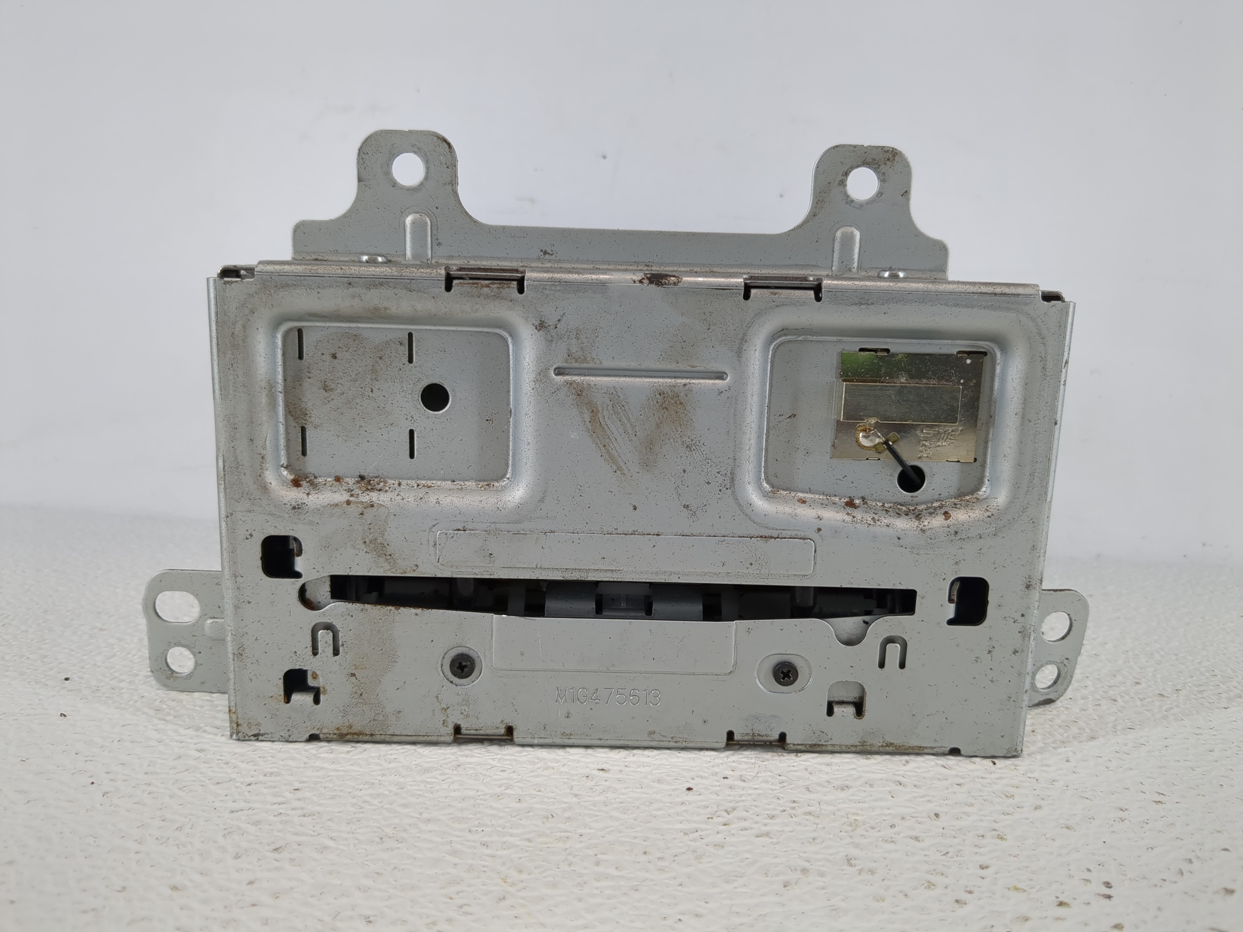 2012-2015 Chevrolet Equinox Am Fm Cd Player Radio Receiver 1140046 - Oemusedautoparts1.com