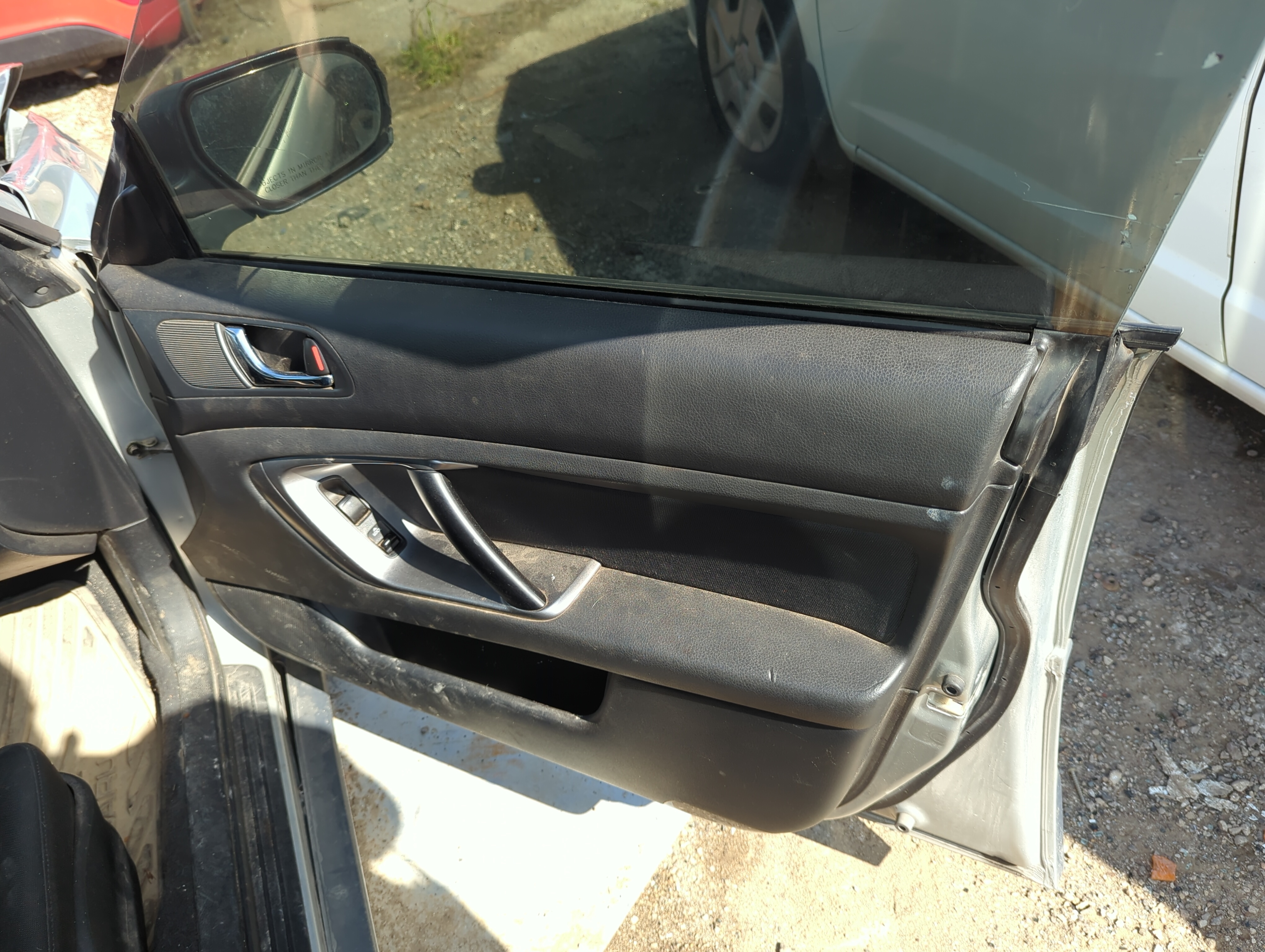 2007 Subaru Outback Front Right Passenger Interior Door Panel Trim 1140188 - Oemusedautoparts1.com