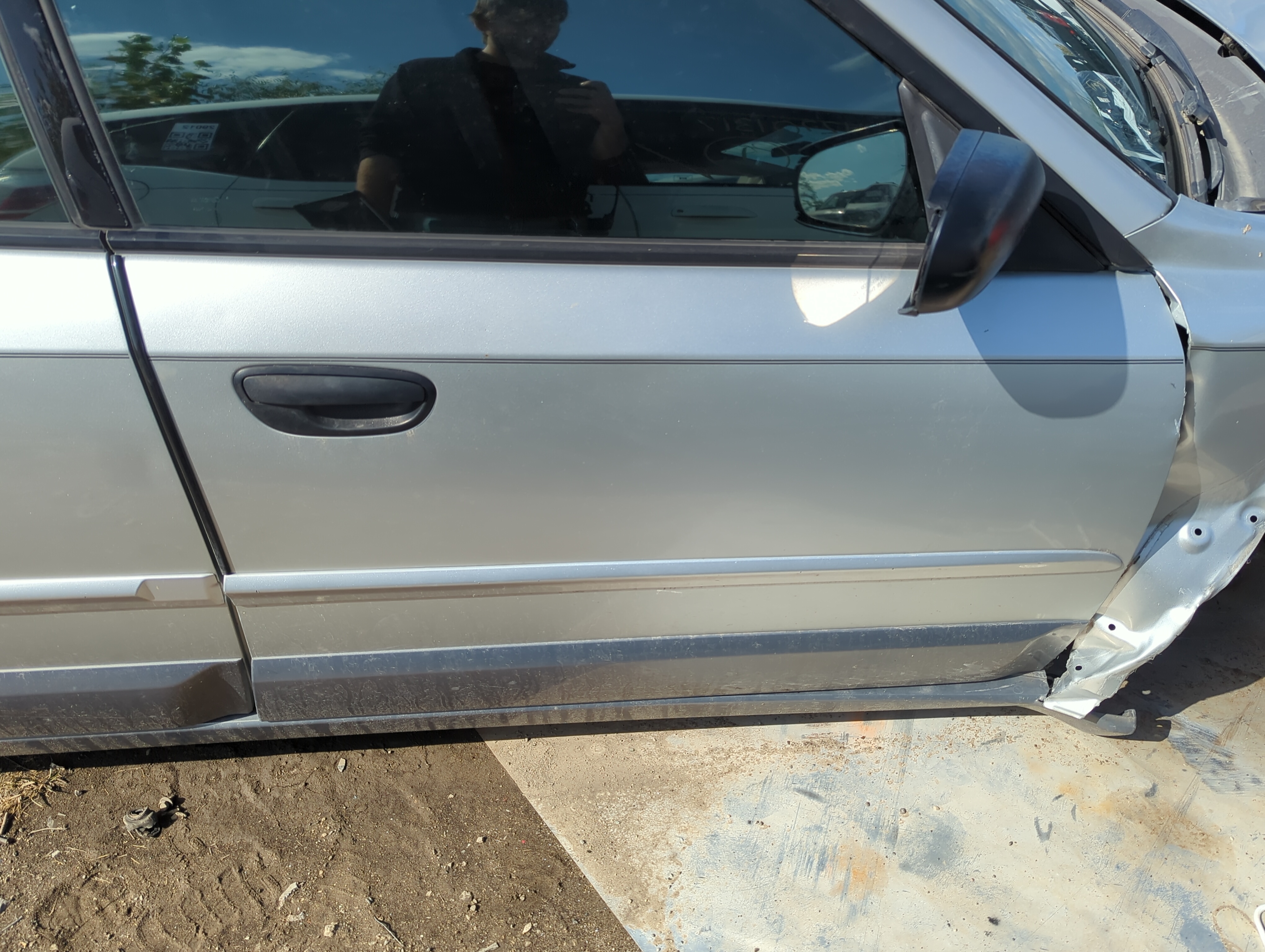 Subaru Outback Passenger Front Door Oem 1140224 - Oemusedautoparts1.com