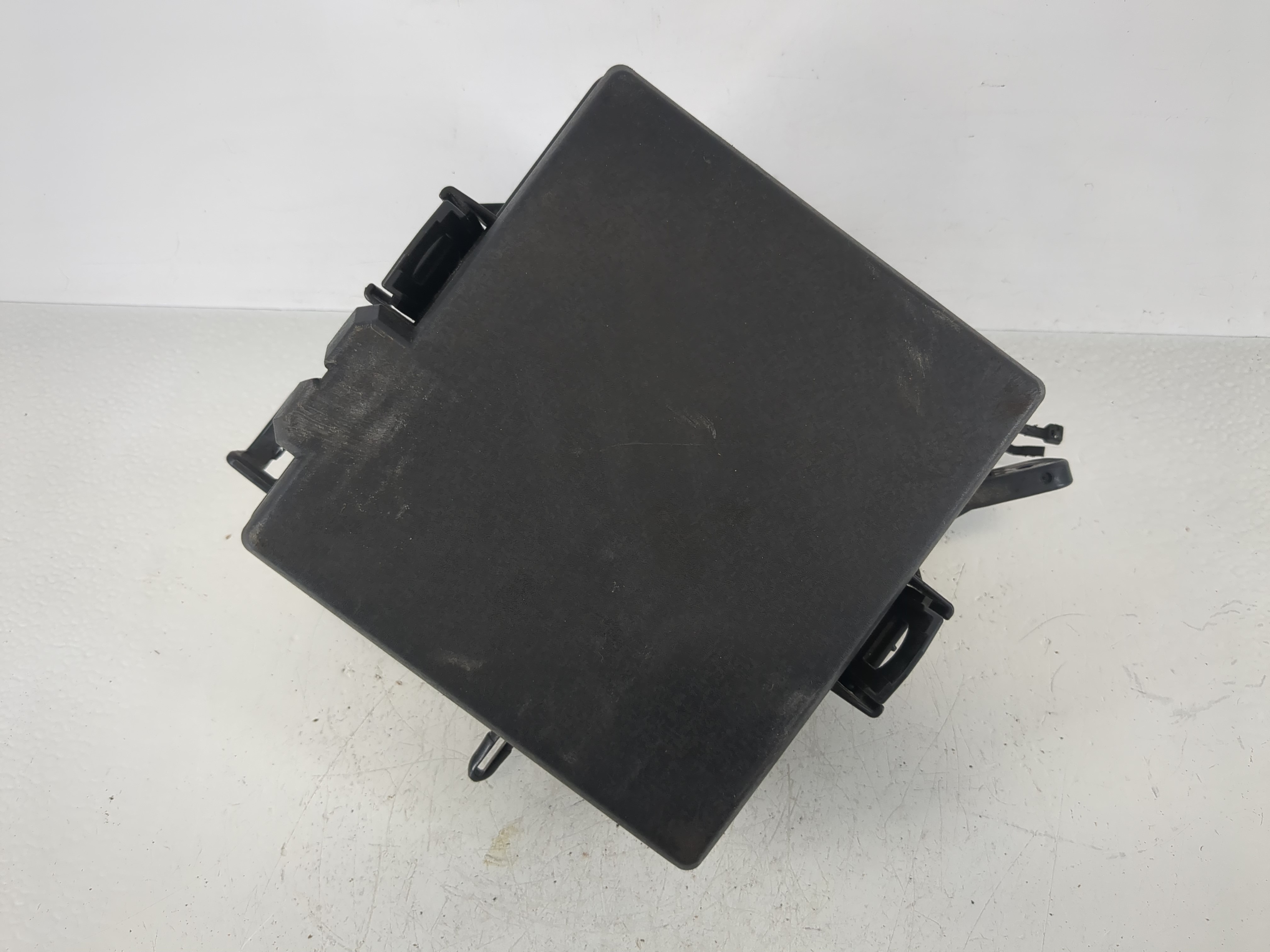 2016-2018 Hyundai Tucson Fusebox Fuse Box Relay Module 1140248 - Oemusedautoparts1.com