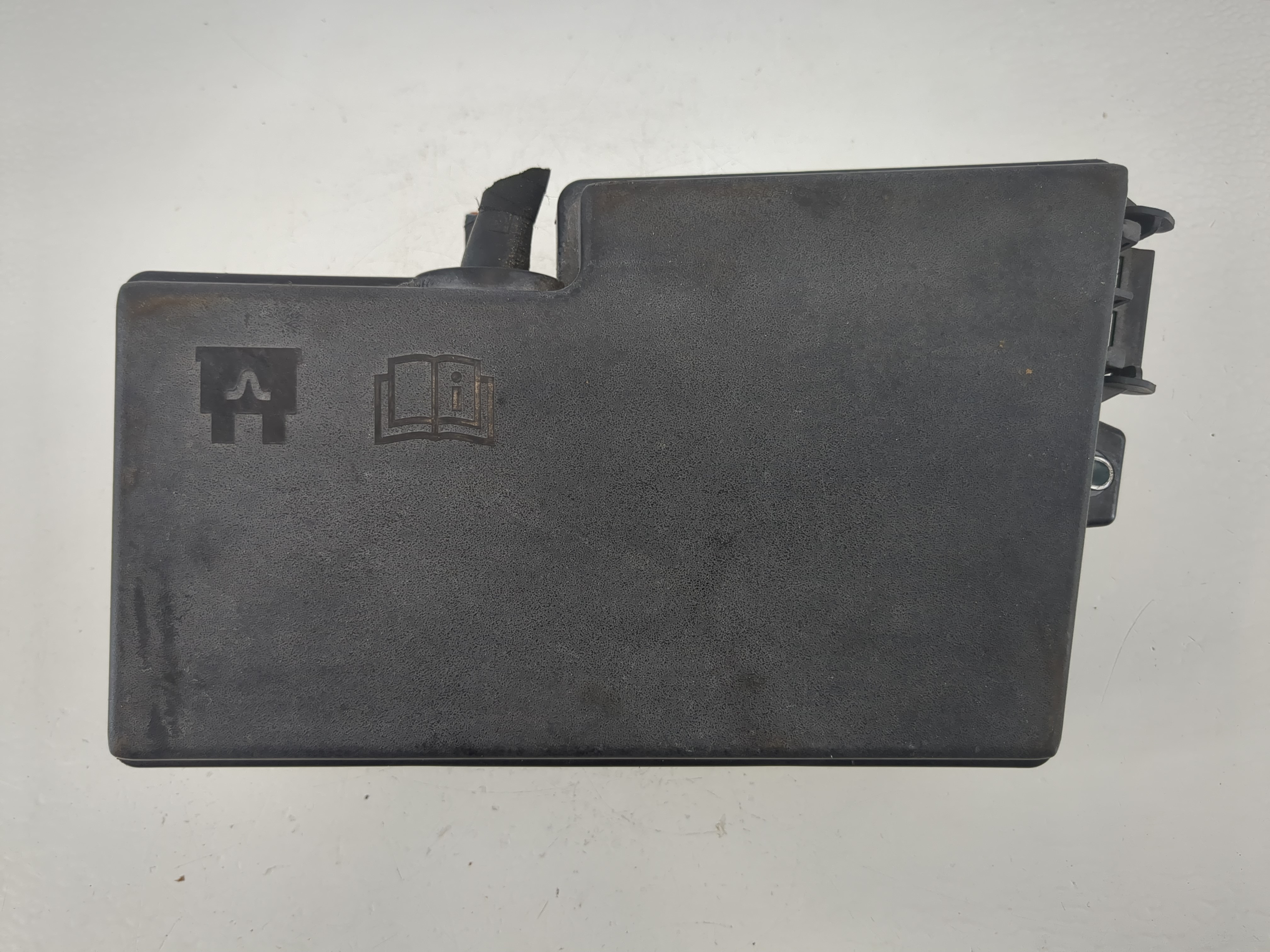2012-2014 Ford Focus Fusebox Fuse Box Relay Module Av6t-14a067-ac 1140249 - Oemusedautoparts1.com