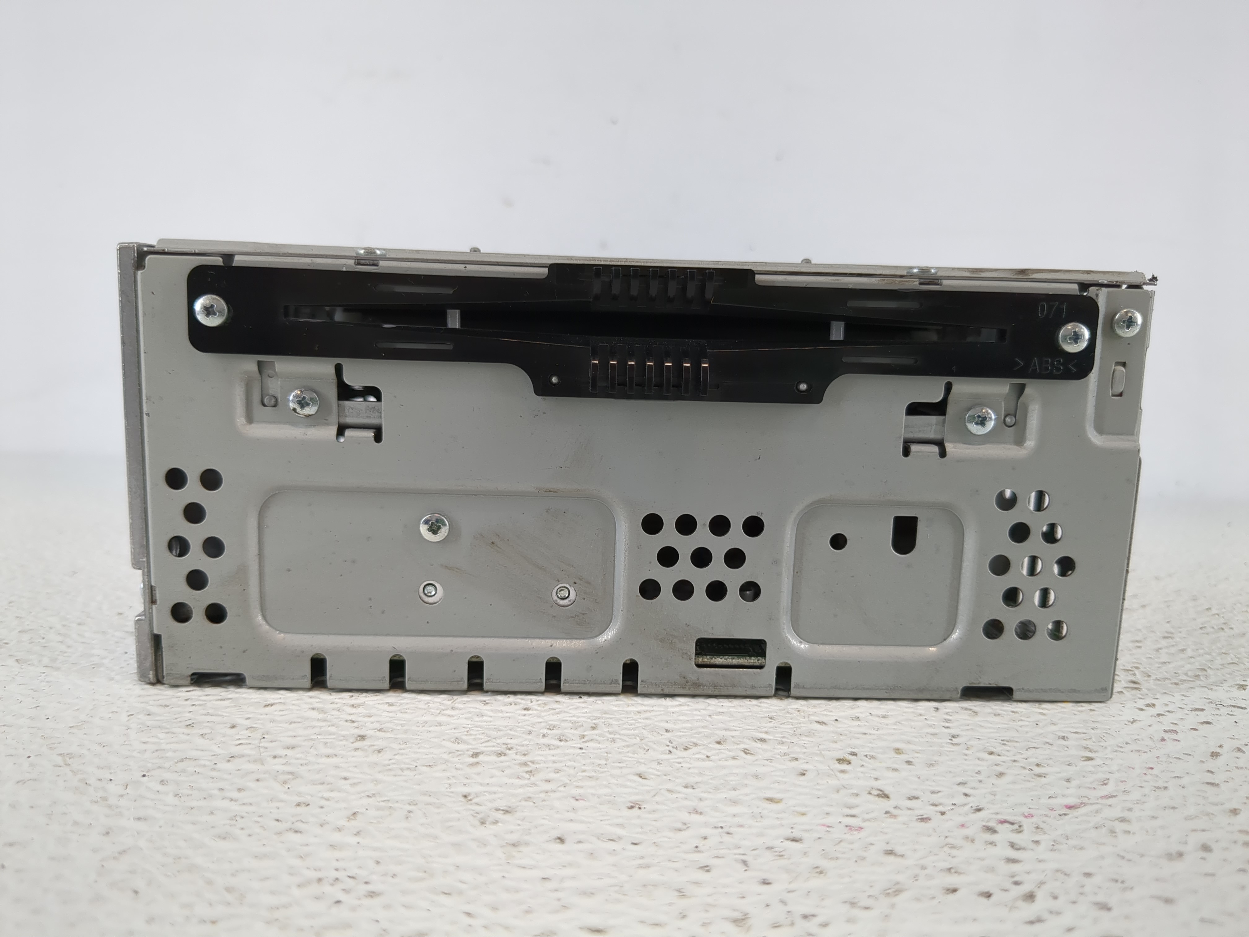 2015-2016 Ford Fusion Am Fm Cd Player Radio Receiver 1140537 - Oemusedautoparts1.com
