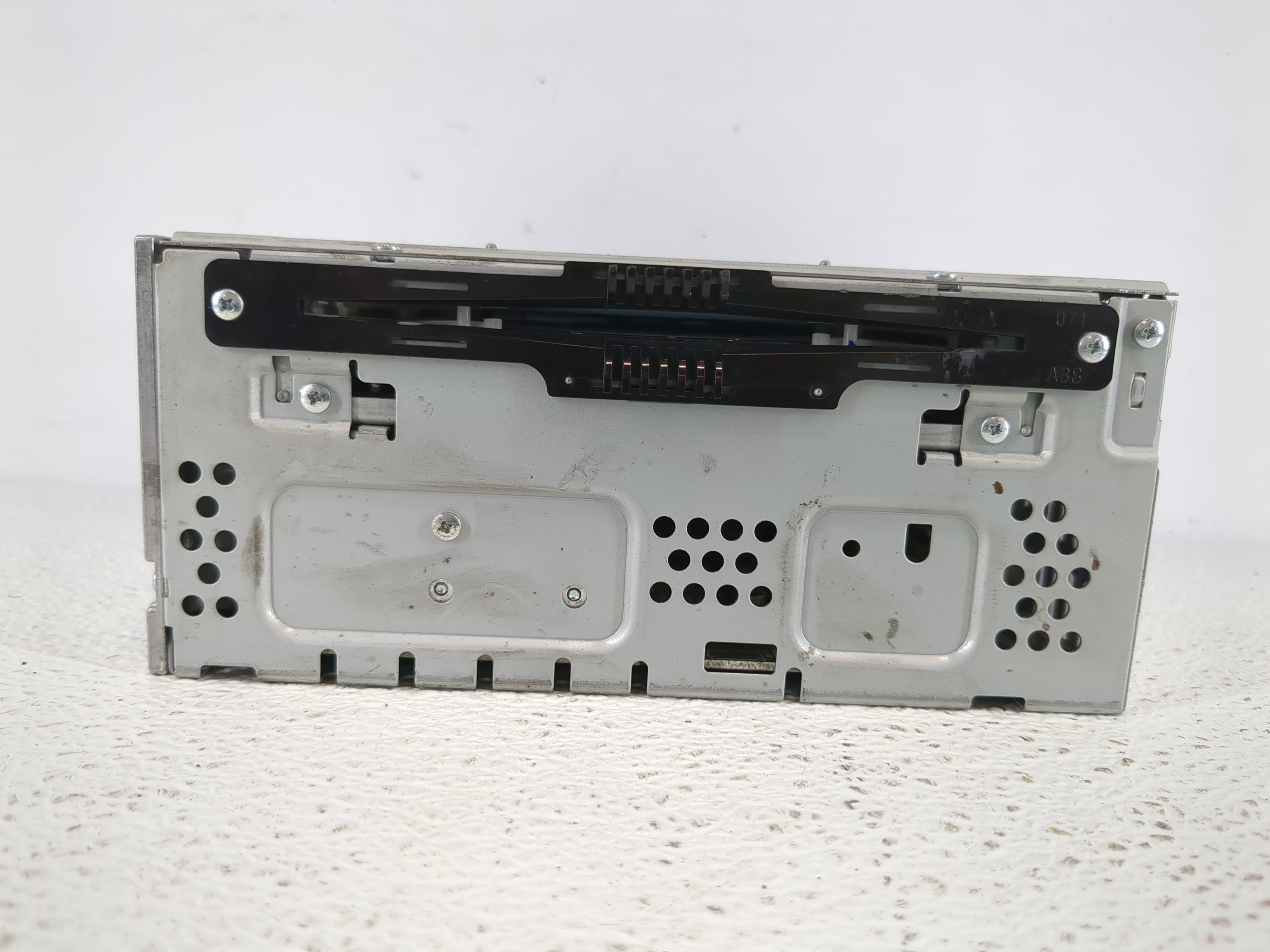 Picture of 2013-2015 Ford Fusion Am Fm Cd Player Radio Receiver 1140539