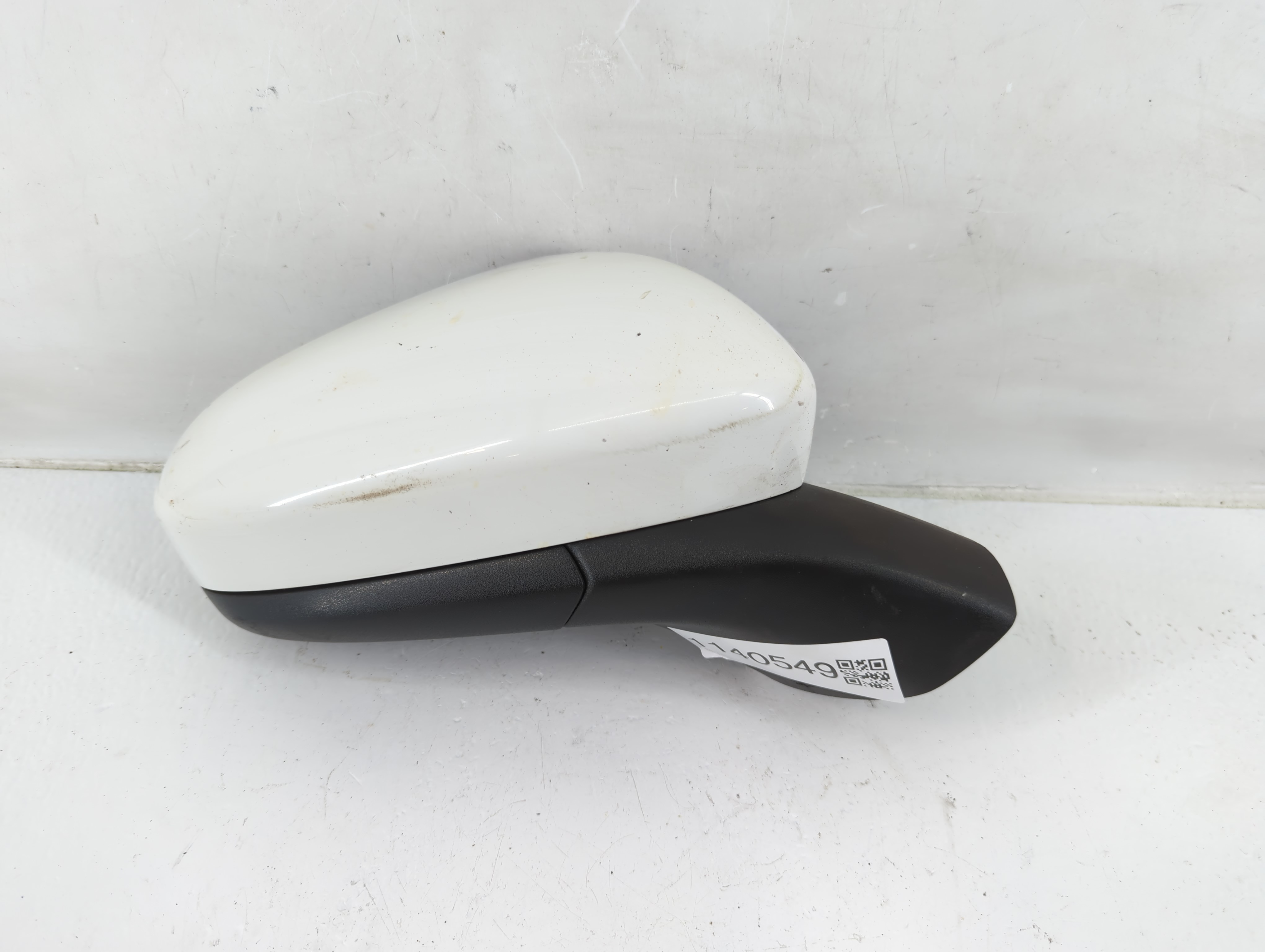 2019-2020 Ford Fusion Passenger Right Side View Power Door Mirror White 1140549 - Oemusedautoparts1.com