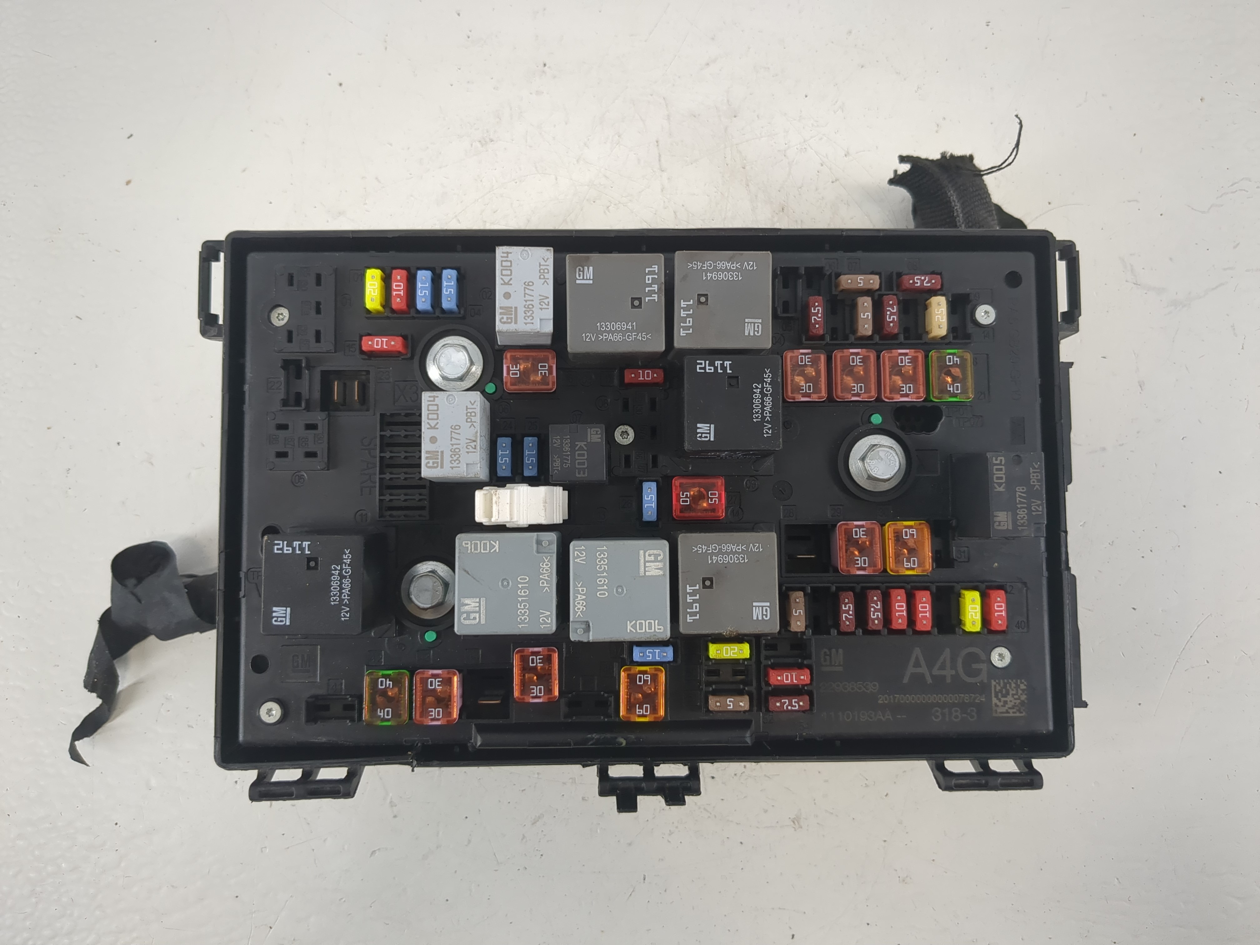 2013-2016 Buick Verano Fusebox Fuse Box Relay Module 22938539 1140552 - Oemusedautoparts1.com
