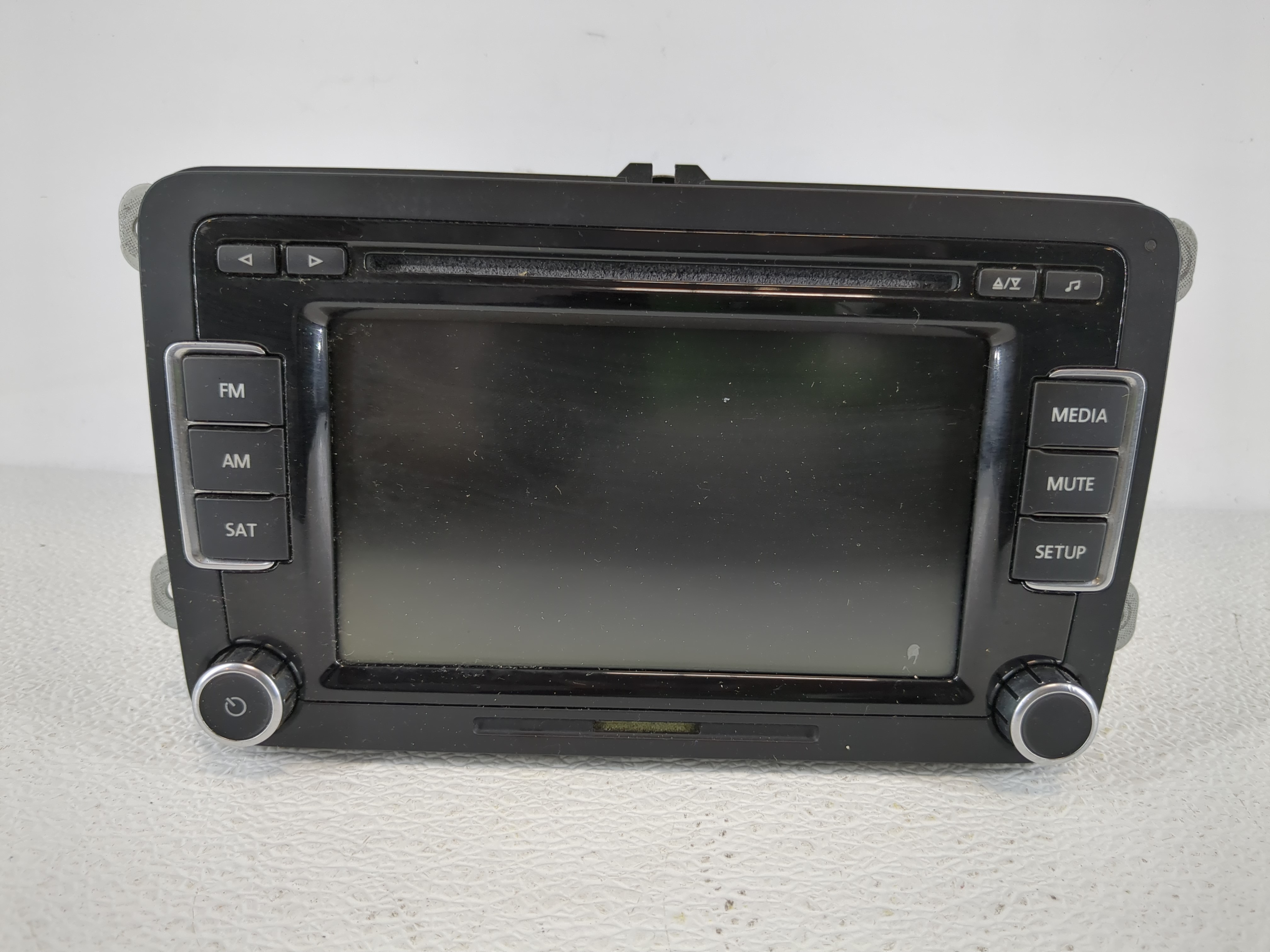 Picture of 2009-2013 Volkswagen Cc Am Fm Cd Player Radio Receiver 1140580