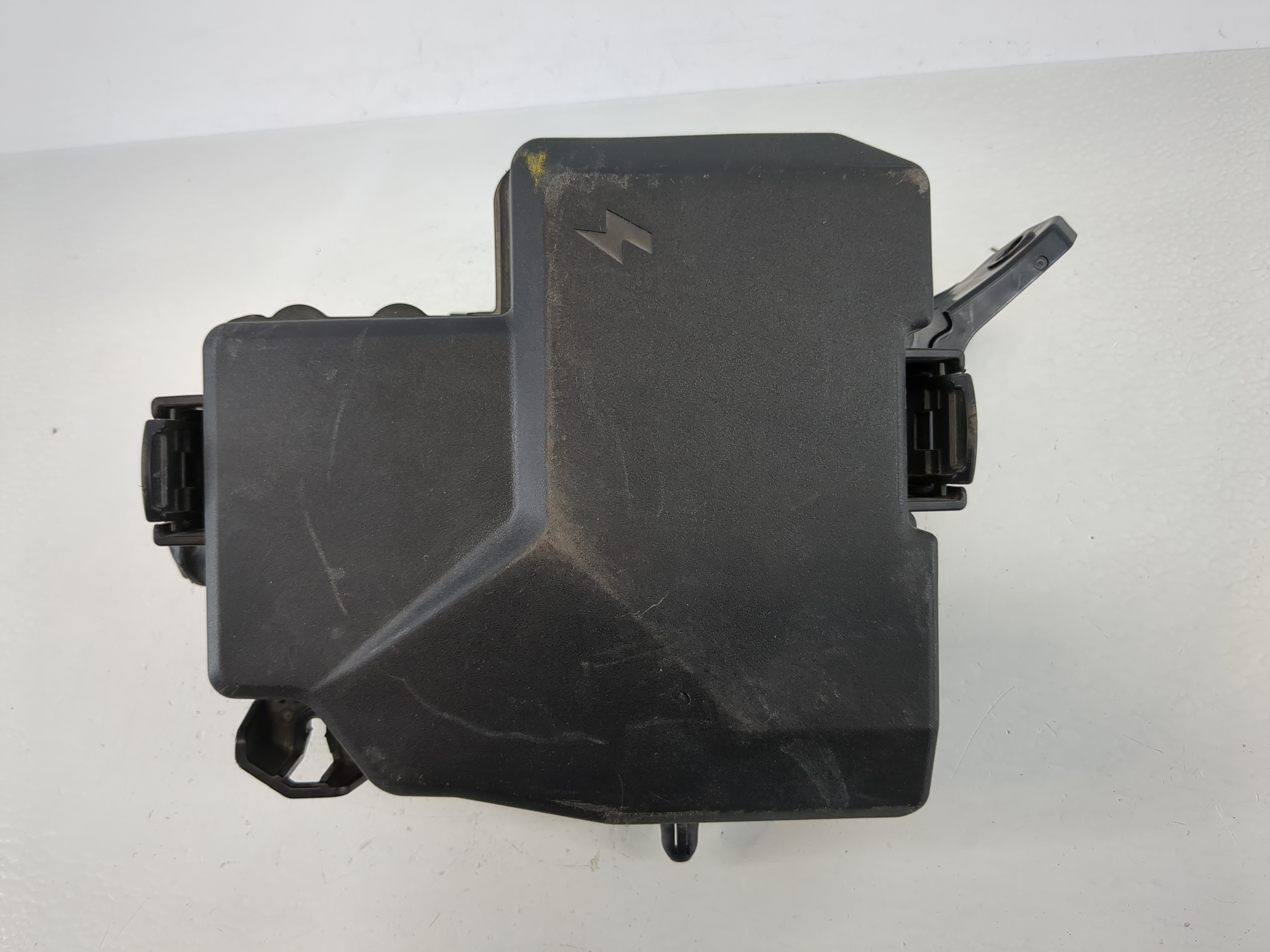 Picture of 2021-2022 Hyundai Elantra Fusebox Fuse Box Relay Module 91200-ib050aa 1140683