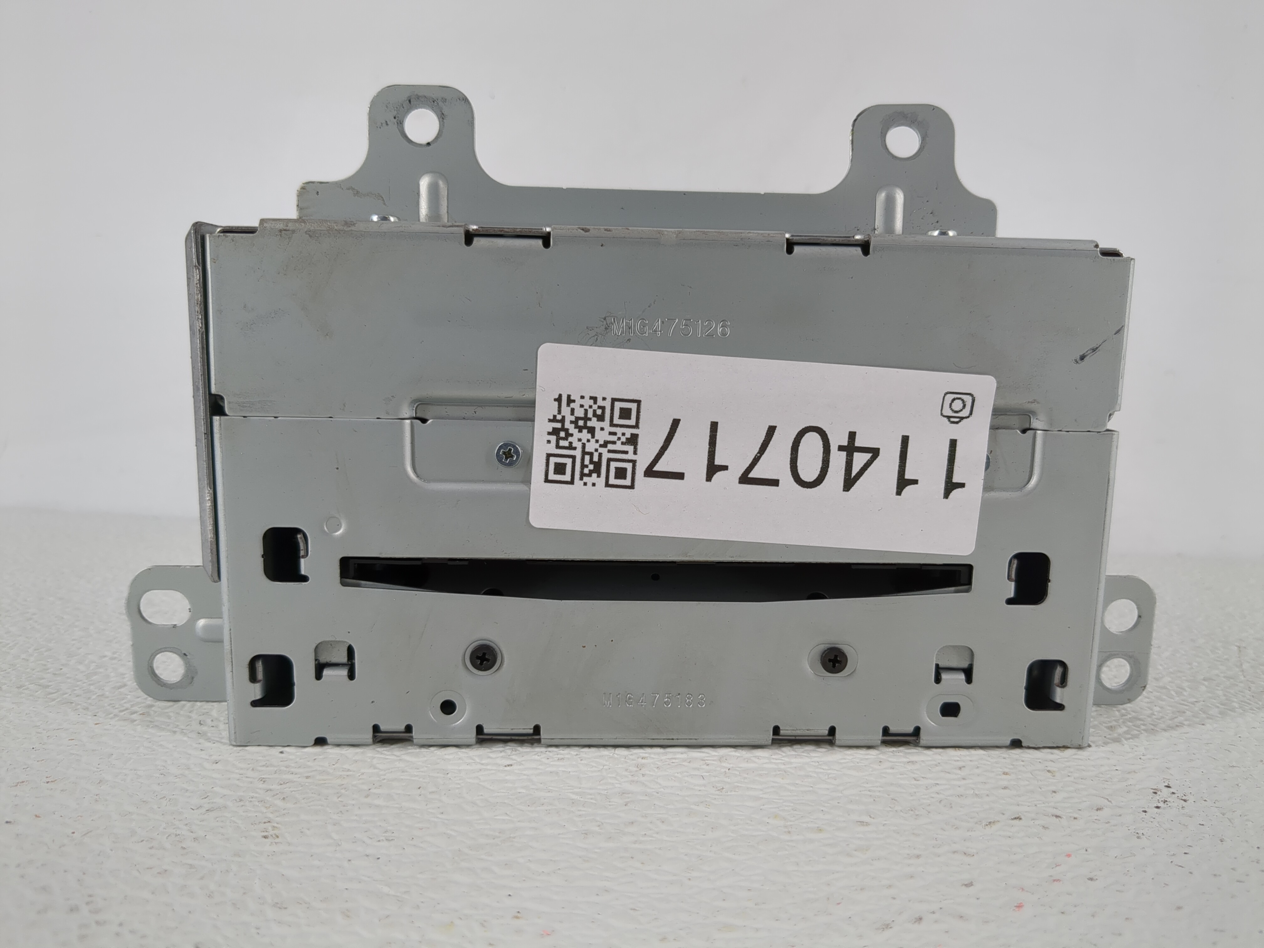 Picture of 2010-2012 Buick Lacrosse Am Fm Cd Player Radio Receiver 1140717