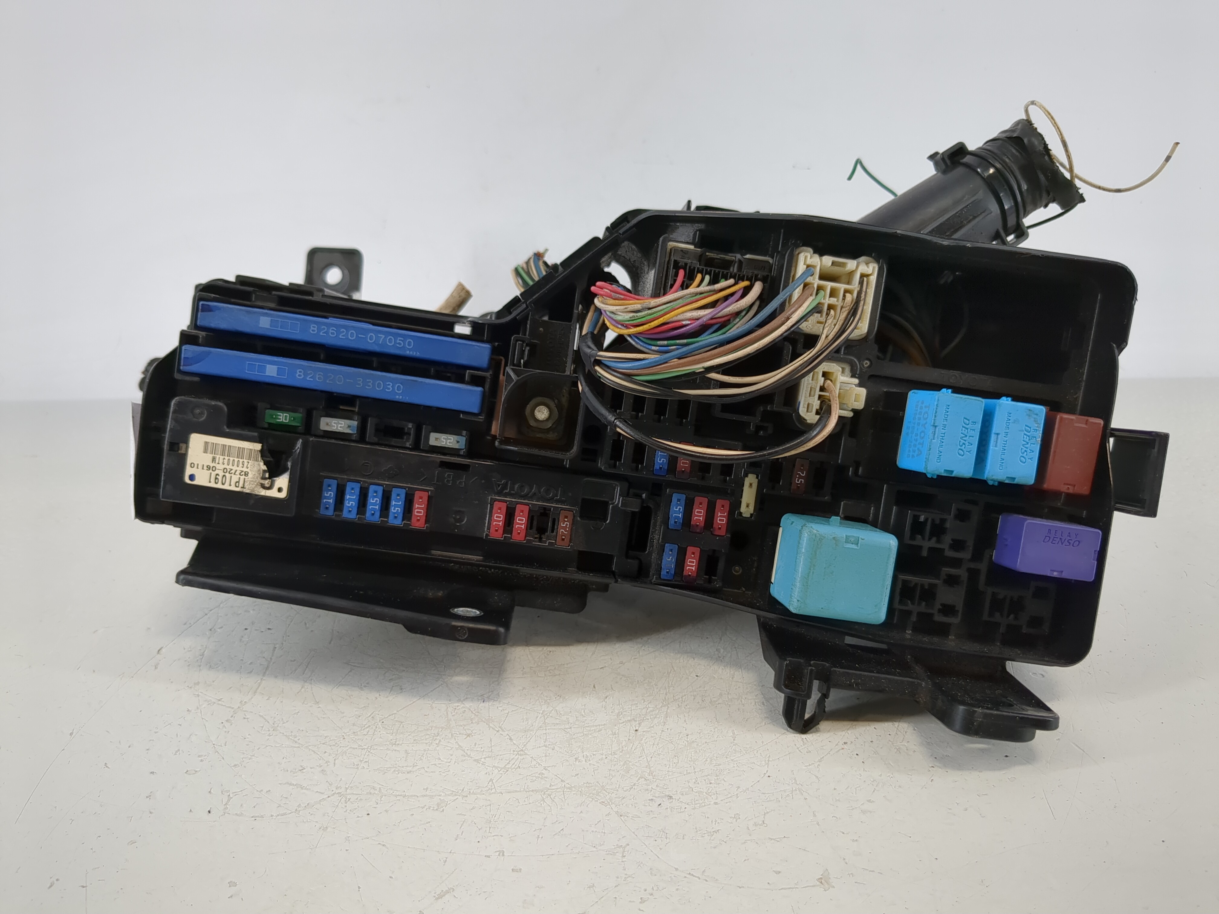 2007-2009 Toyota Camry Fusebox Fuse Box Relay Module 82720-06110 1140749 - Oemusedautoparts1.com