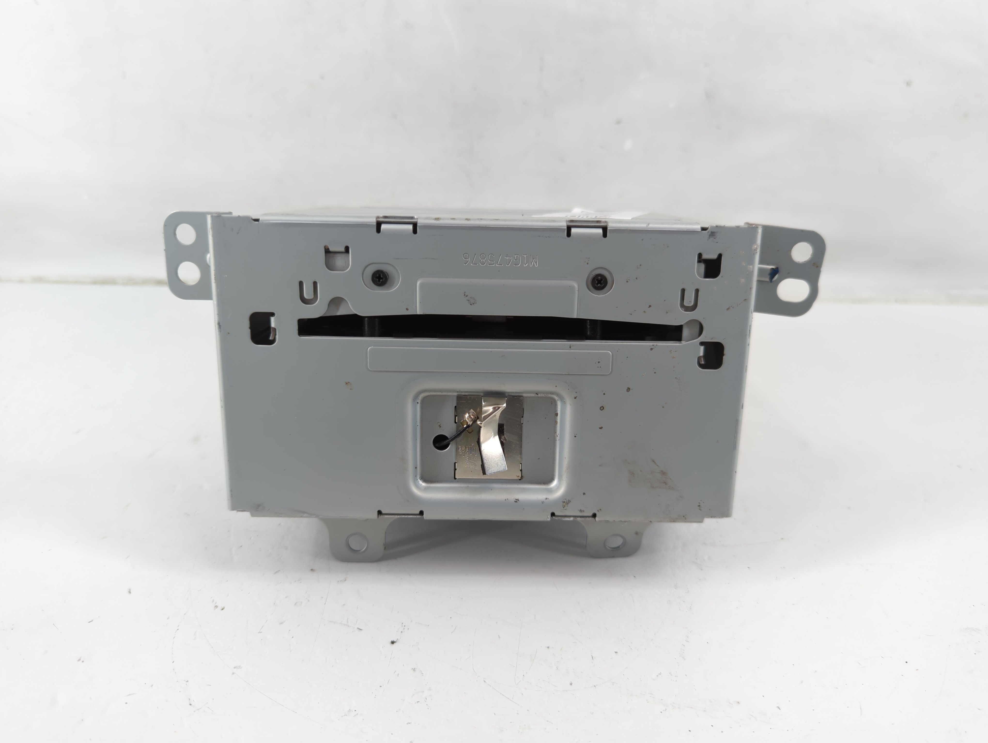 2015-2016 Buick Encore Am Fm Cd Player Radio Receiver 1140807 - Oemusedautoparts1.com