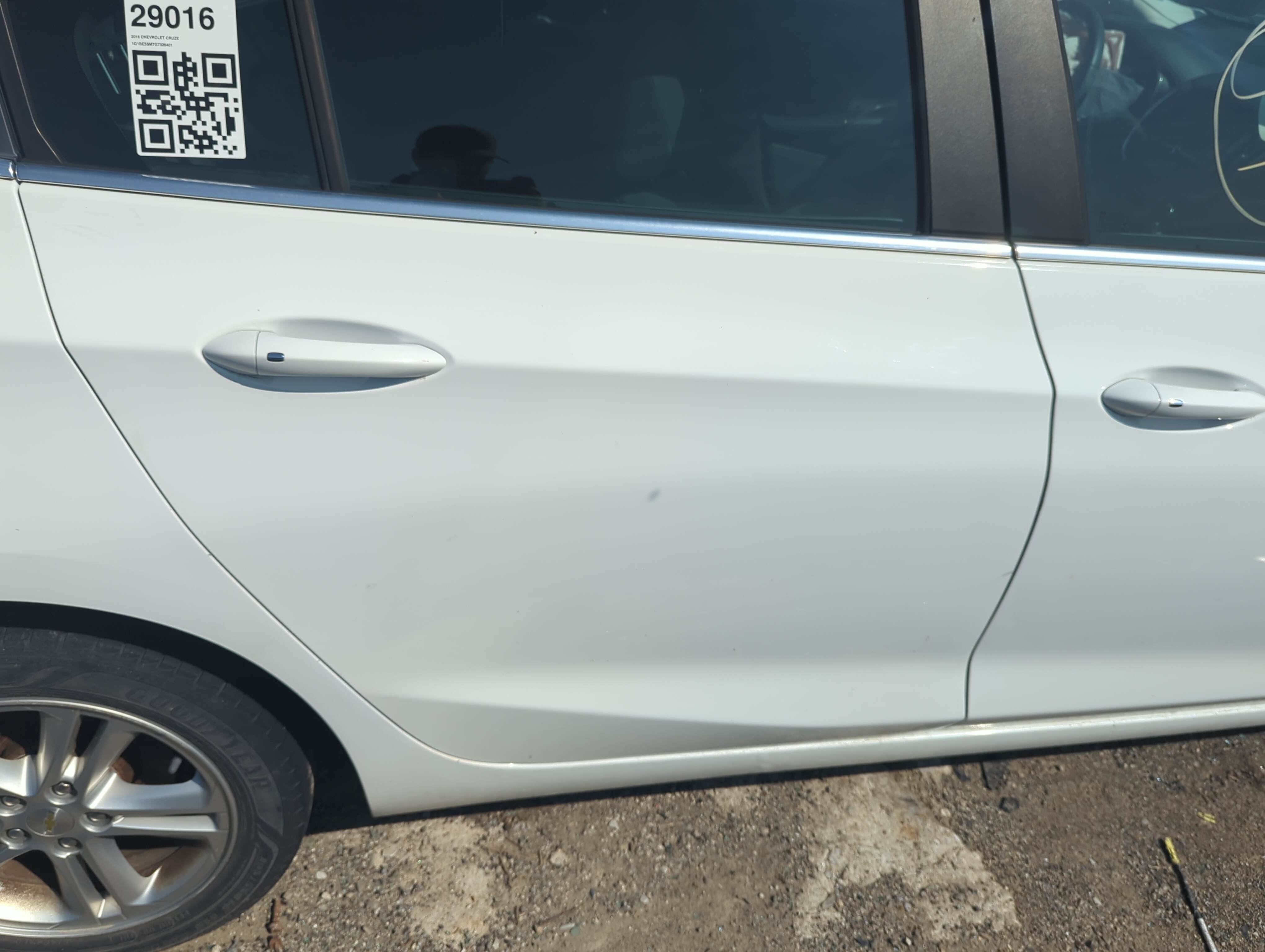 Picture of 2016-2019 Chevrolet Cruze Passenger Rear Door Oem 1140883