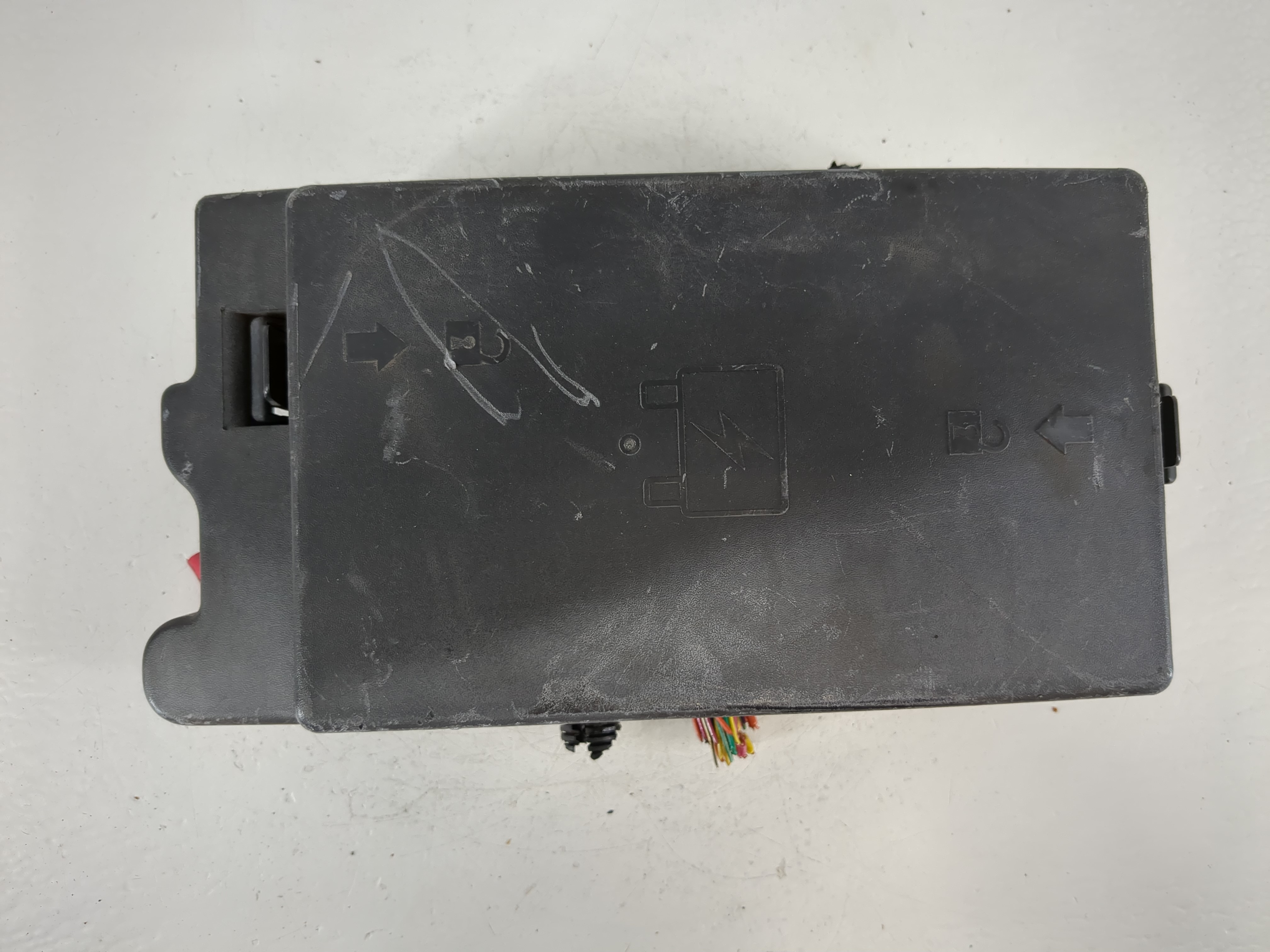Picture of 2007-2007 Gmc Envoy Fusebox Fuse Box Relay Module 15250137 1141003