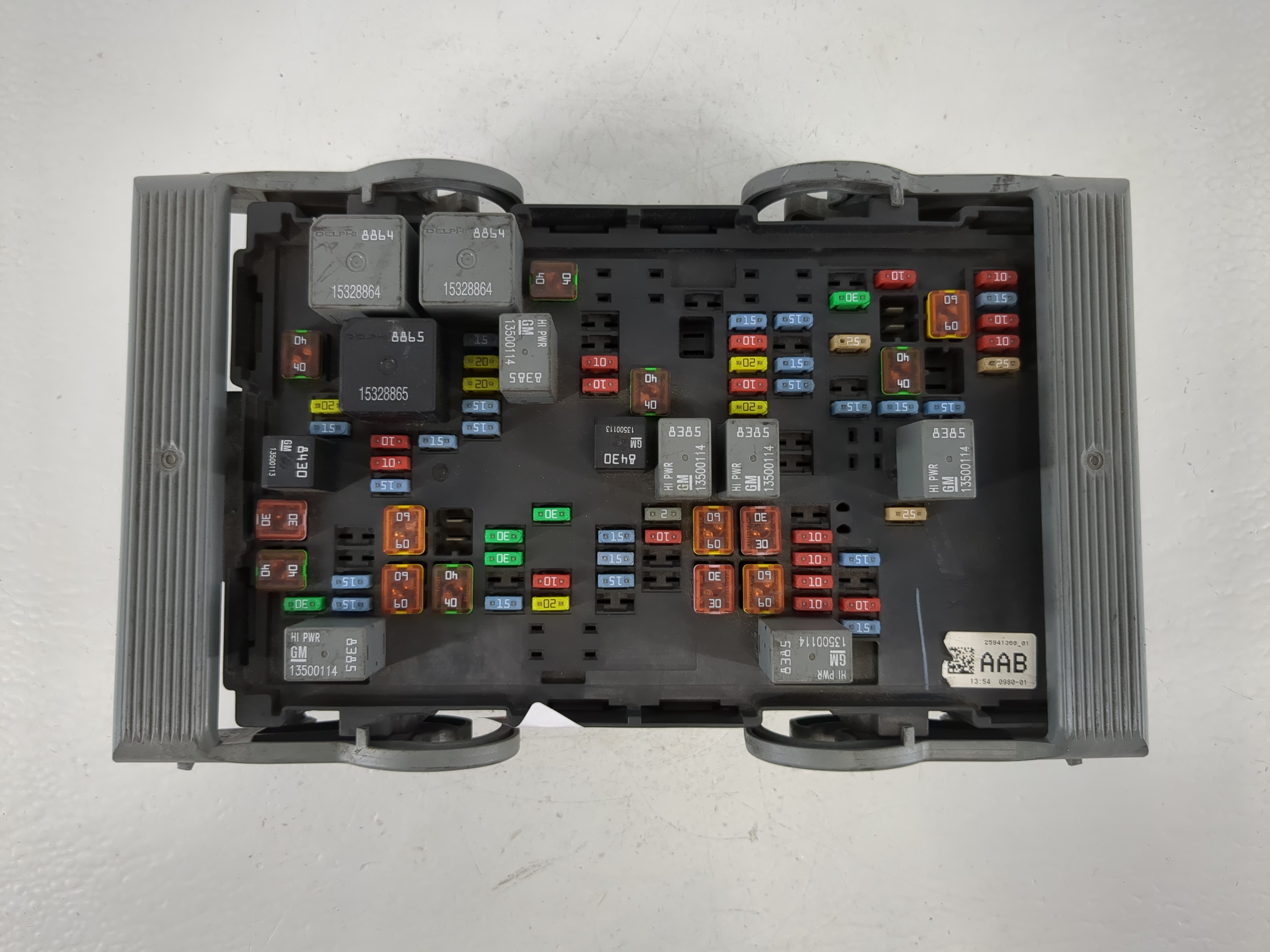 Picture of Chevrolet Avalanche 1500 Fusebox Fuse Box Relay Module 25941368 1141004