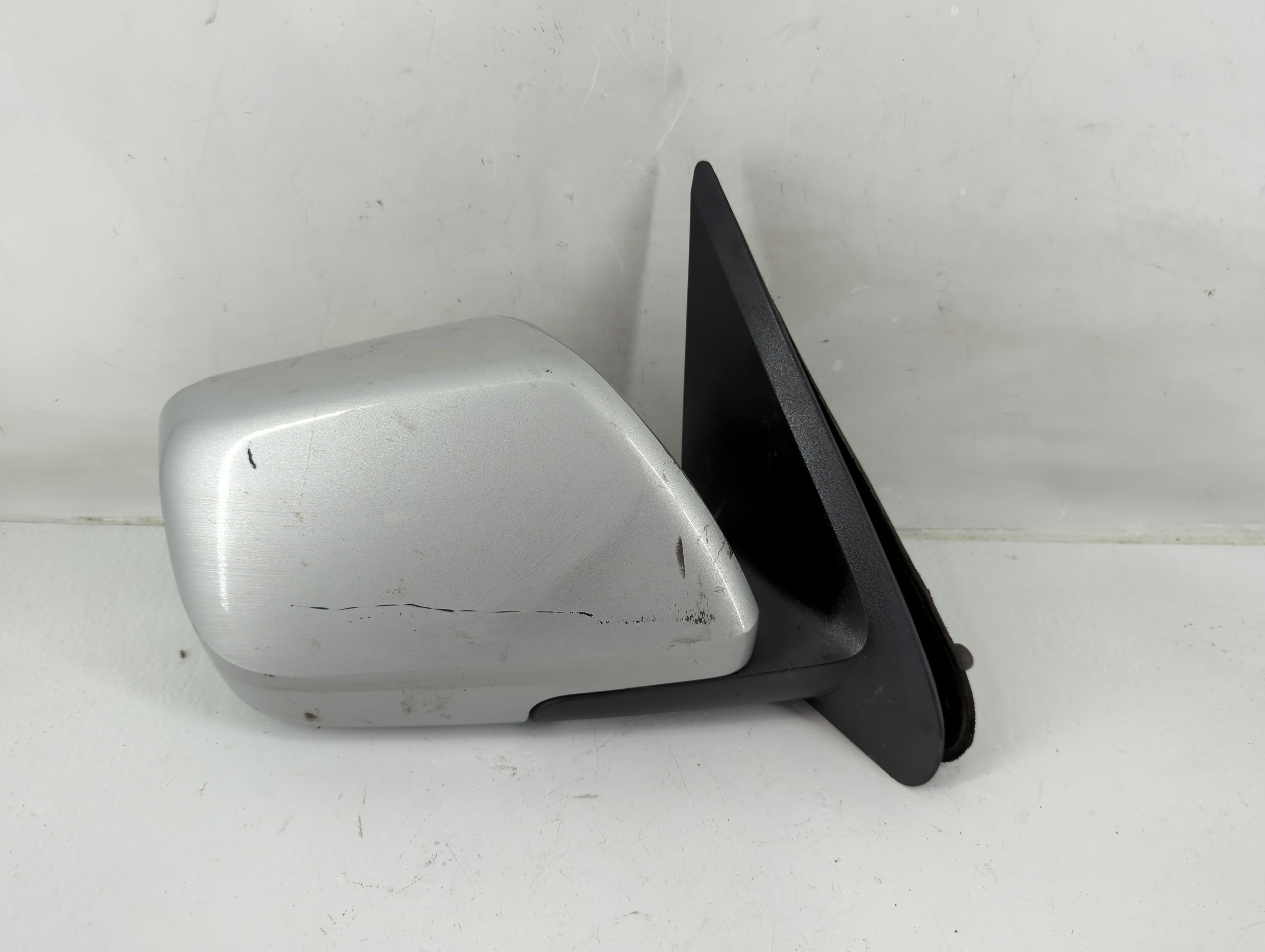 2010-2012 Ford Escape Passenger Right Side View Power Door Mirror Silver 1141198 - Oemusedautoparts1.com