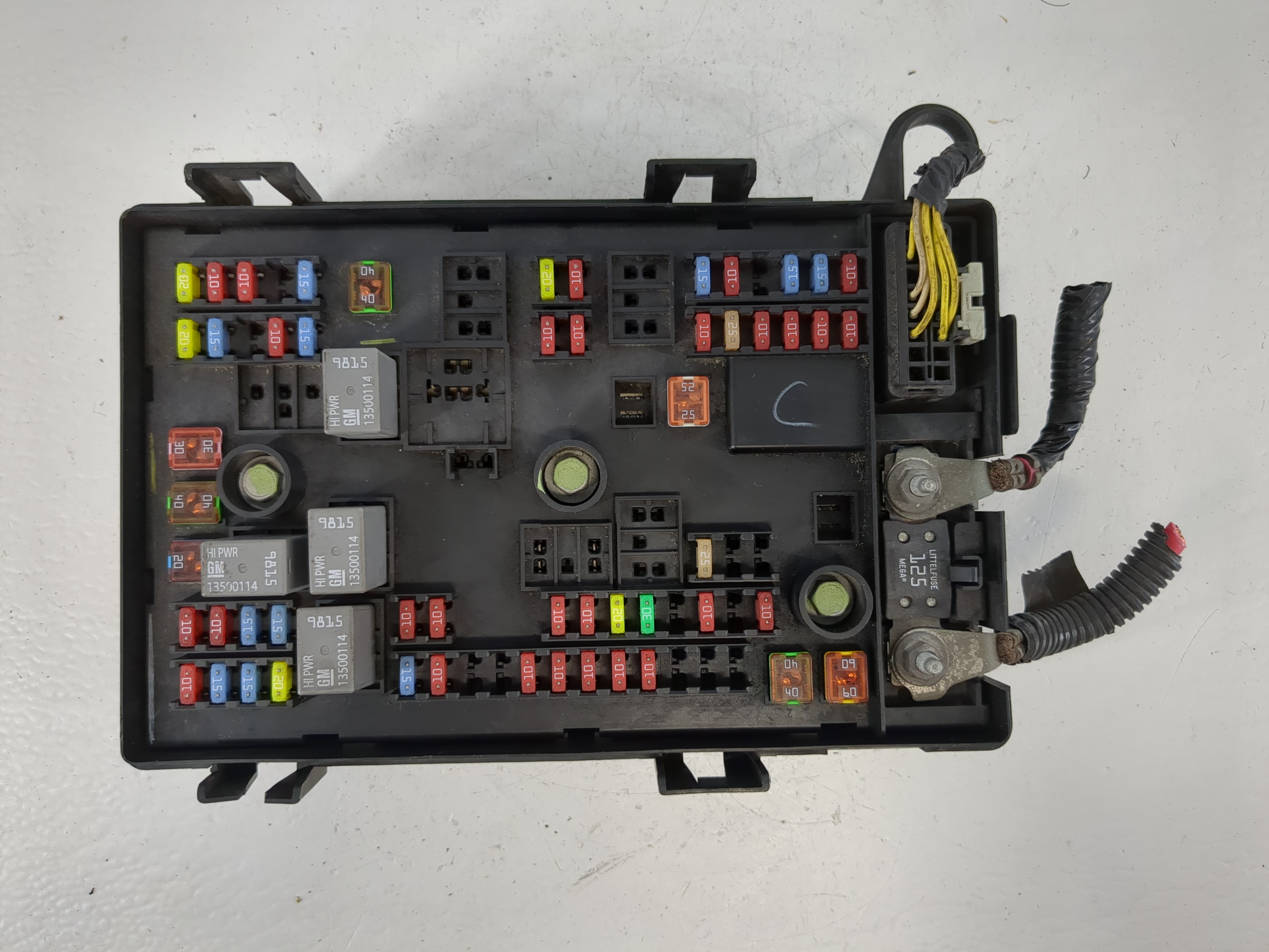 2018-2020 Chevrolet Express 2500 Fusebox Fuse Box Relay Module 84184429 1141227 - Oemusedautoparts1.com