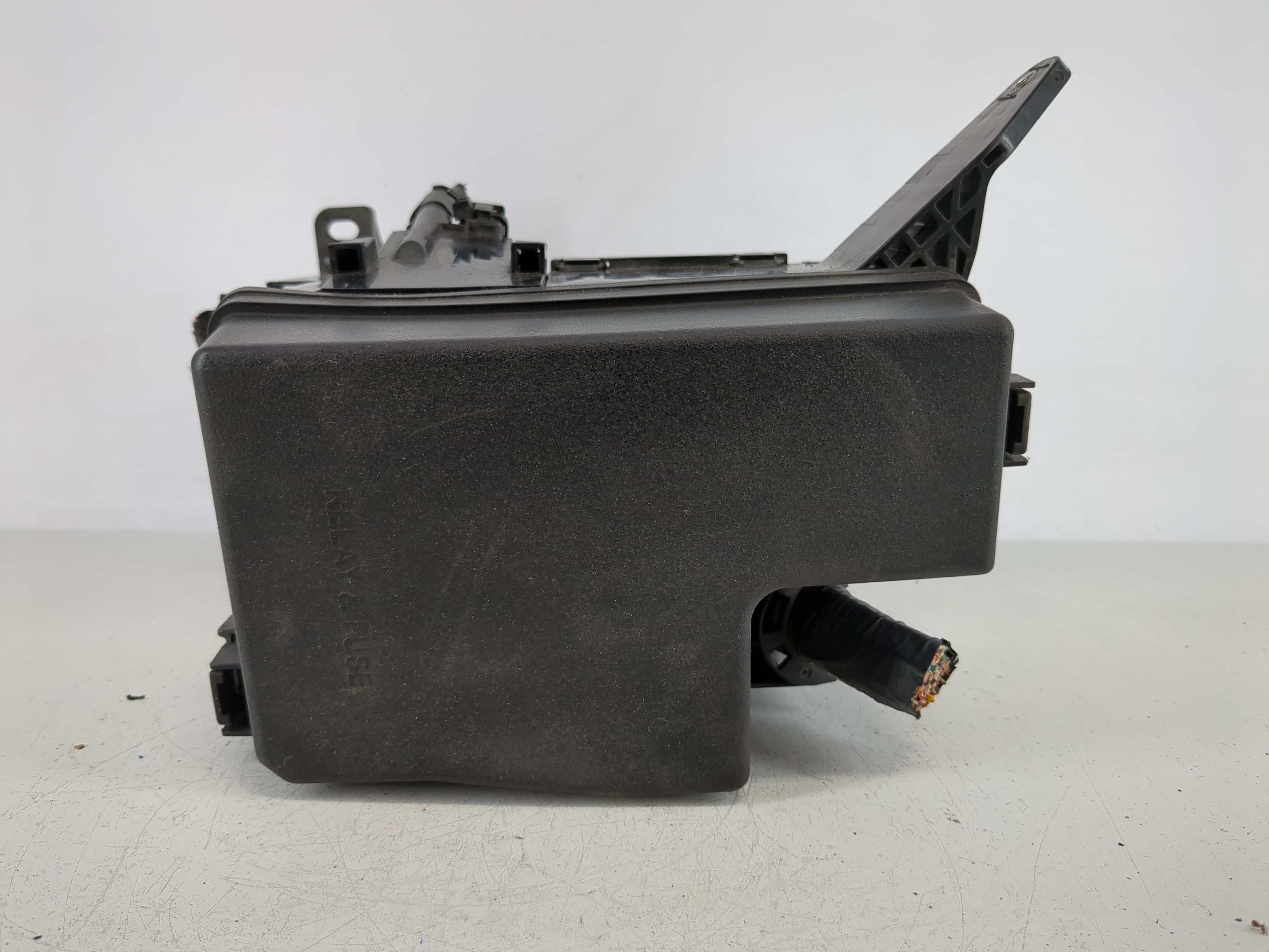 2013-2018 Toyota Rav4 Fusebox Fuse Box Relay Module 82662-0r140 1141229 - Oemusedautoparts1.com