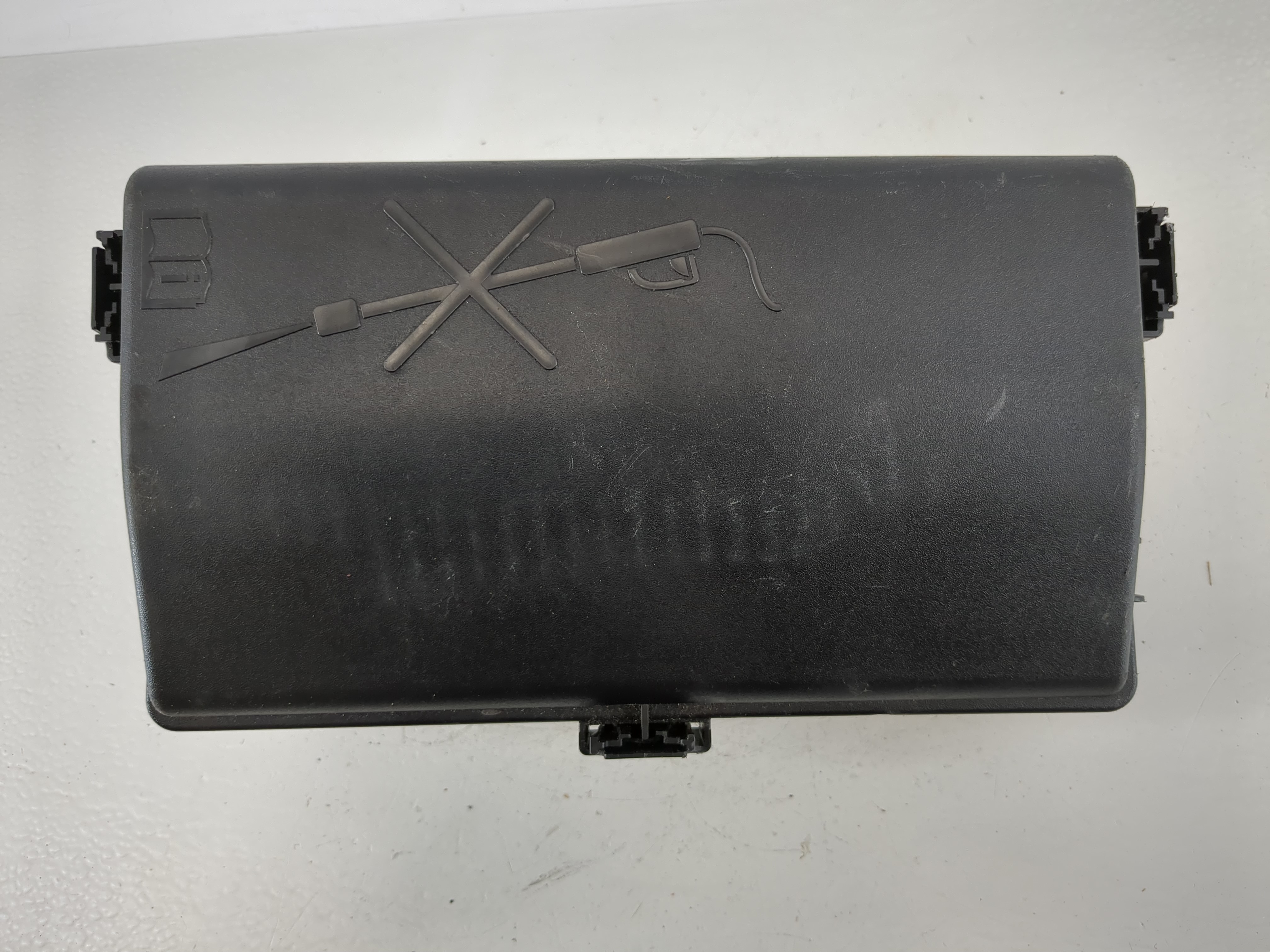 2014-2017 Buick Regal Fusebox Fuse Box Relay Module 23126639 1141232 - Oemusedautoparts1.com