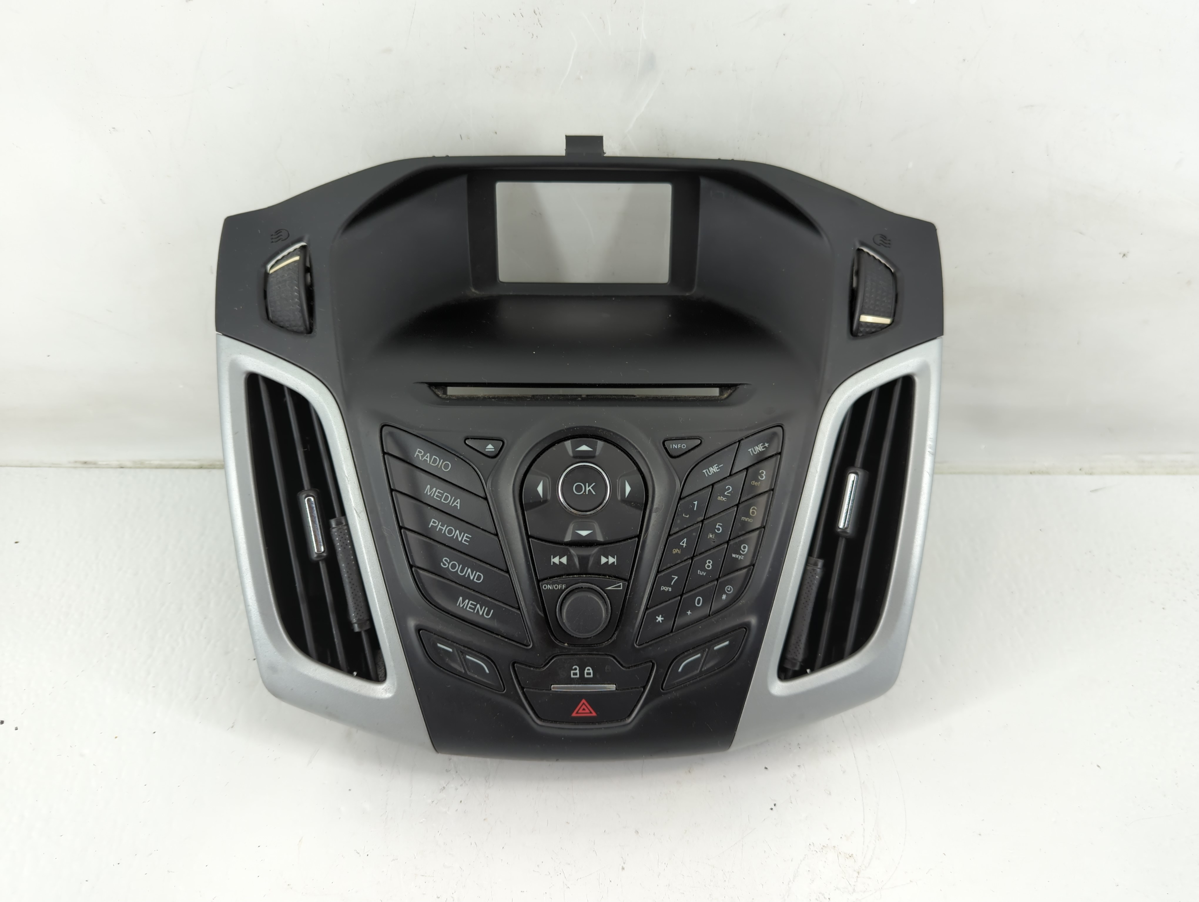 2013-2014 Ford Focus Am Fm Cd Player Radio Receiver 1141242 - Oemusedautoparts1.com