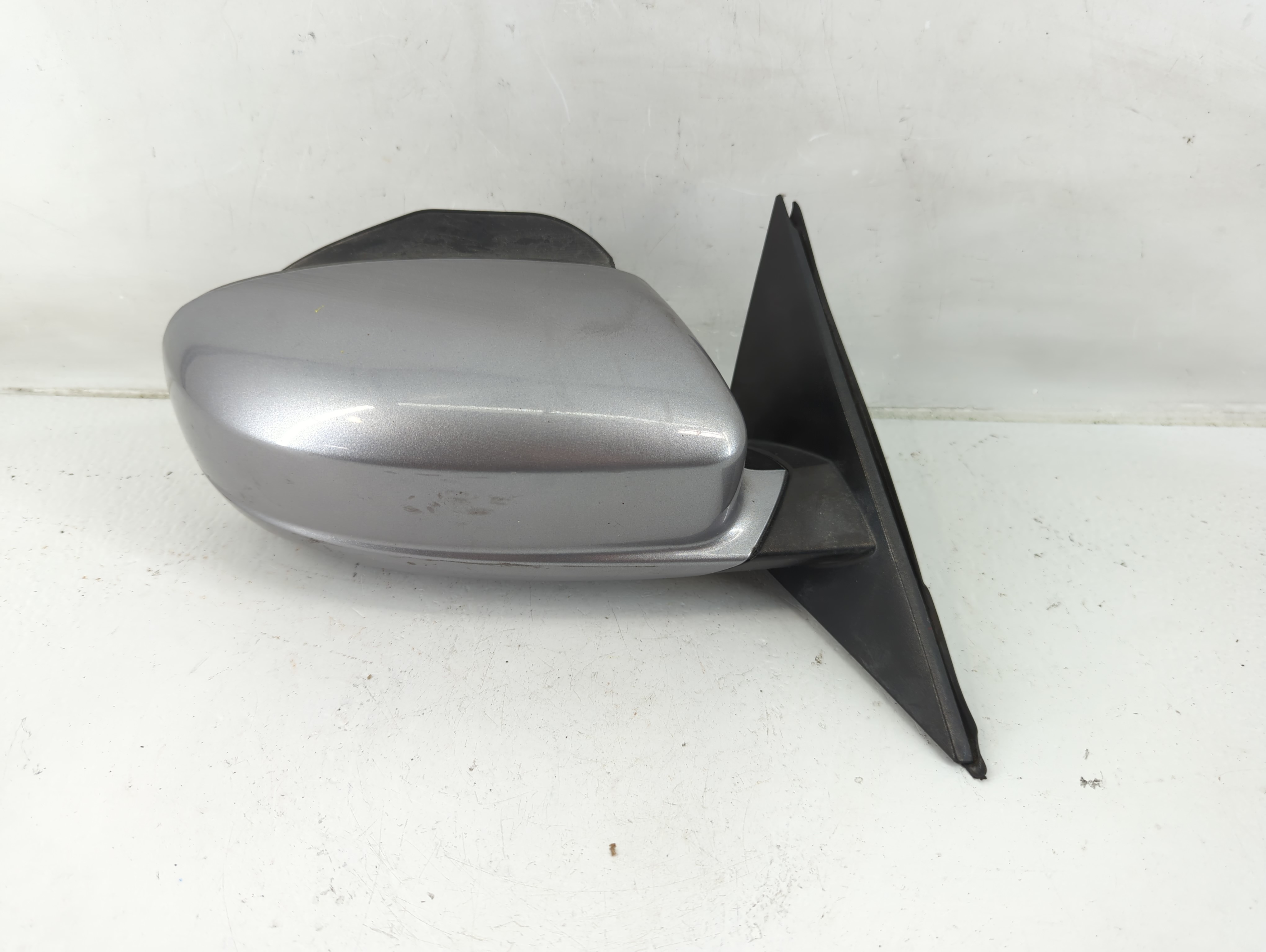 2011-2014 Chrysler 300 Passenger Right Side View Power Door Mirror Grey 1141250 - Oemusedautoparts1.com