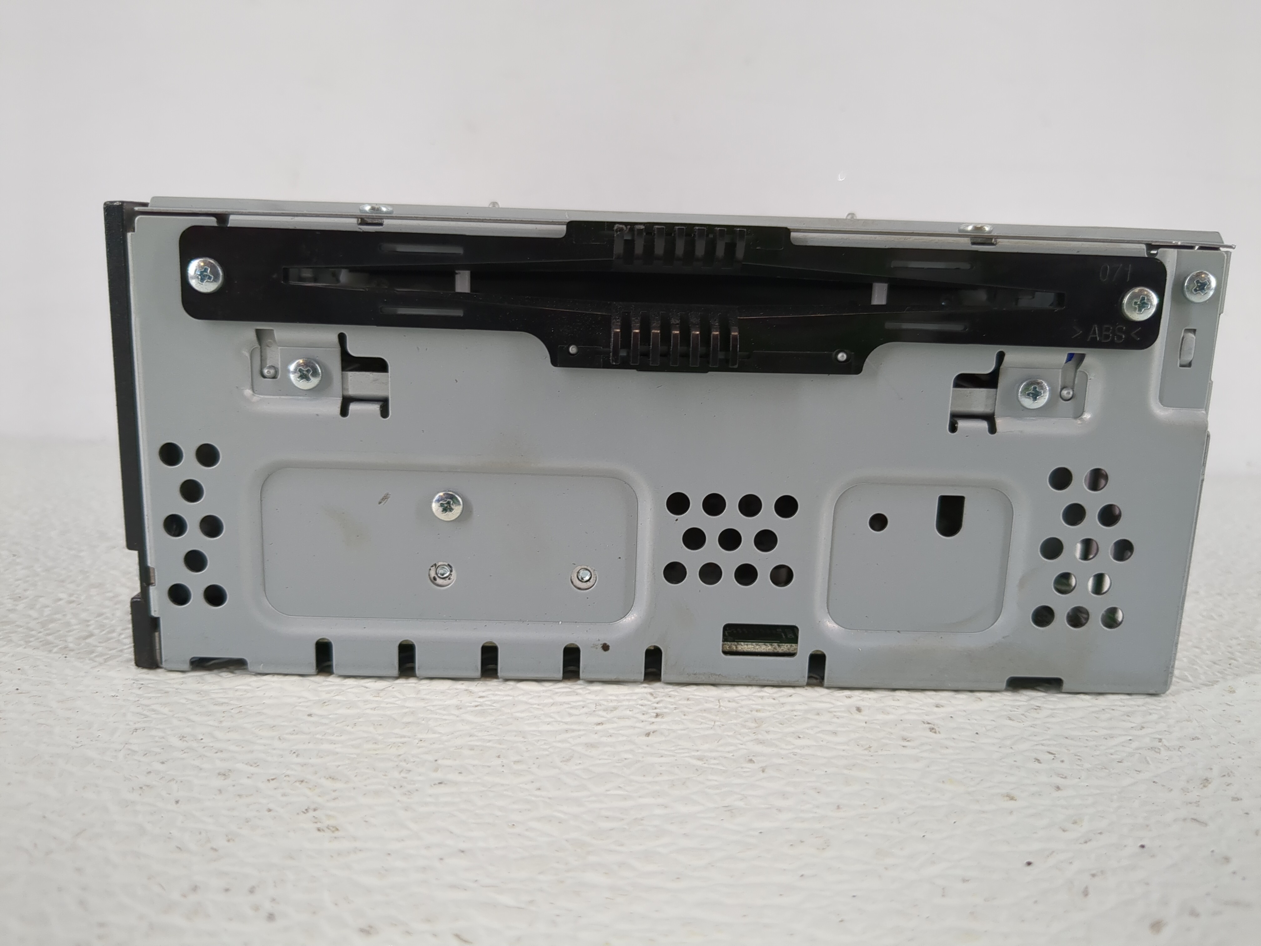 2015-2019 Ford Escape Am Fm Cd Player Radio Receiver 1141294 - Oemusedautoparts1.com