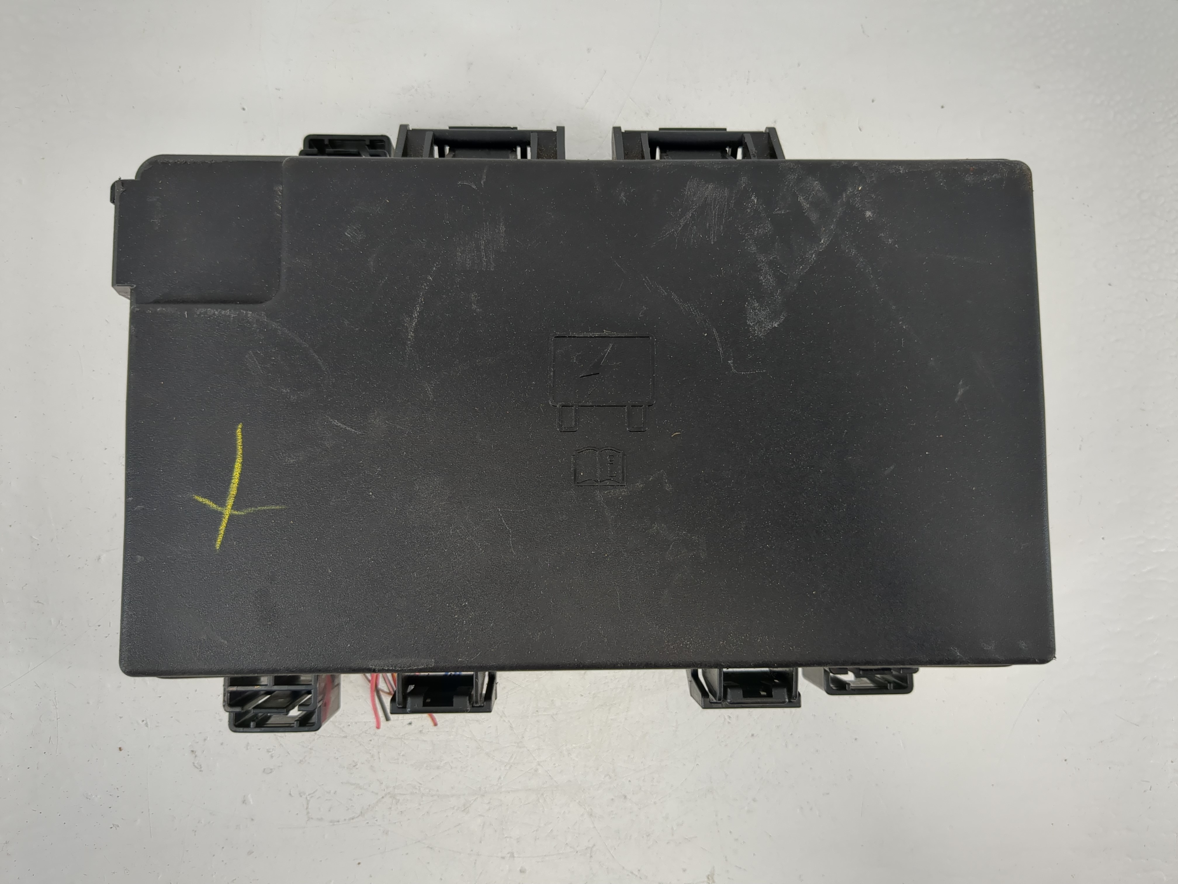 Picture of 2018 Jeep Grand Cherokee Fusebox Fuse Box Relay Module P68417603ab 1141304