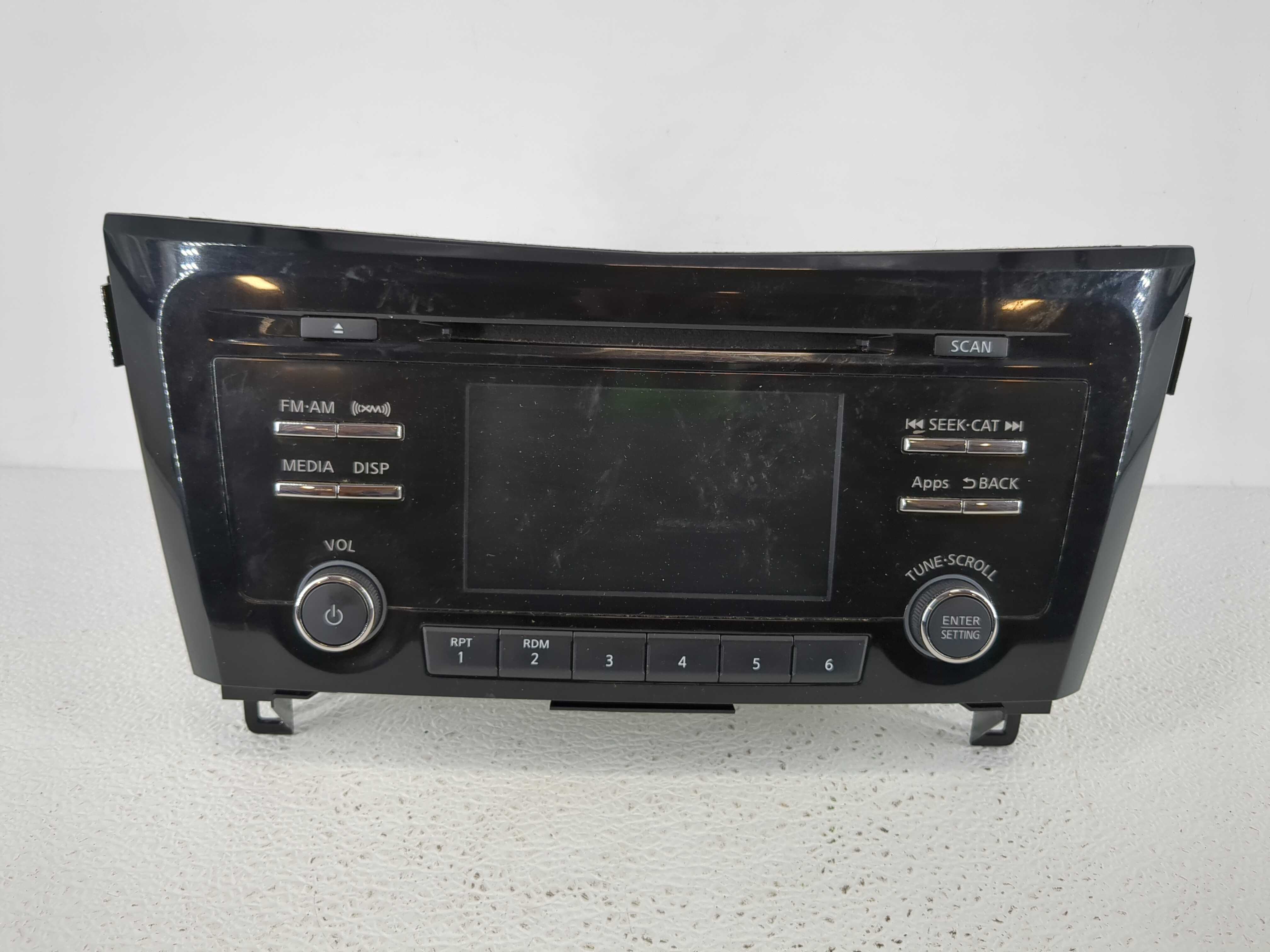 2015-2016 Nissan Rogue Am Fm Cd Player Radio Receiver 1141329 - Oemusedautoparts1.com