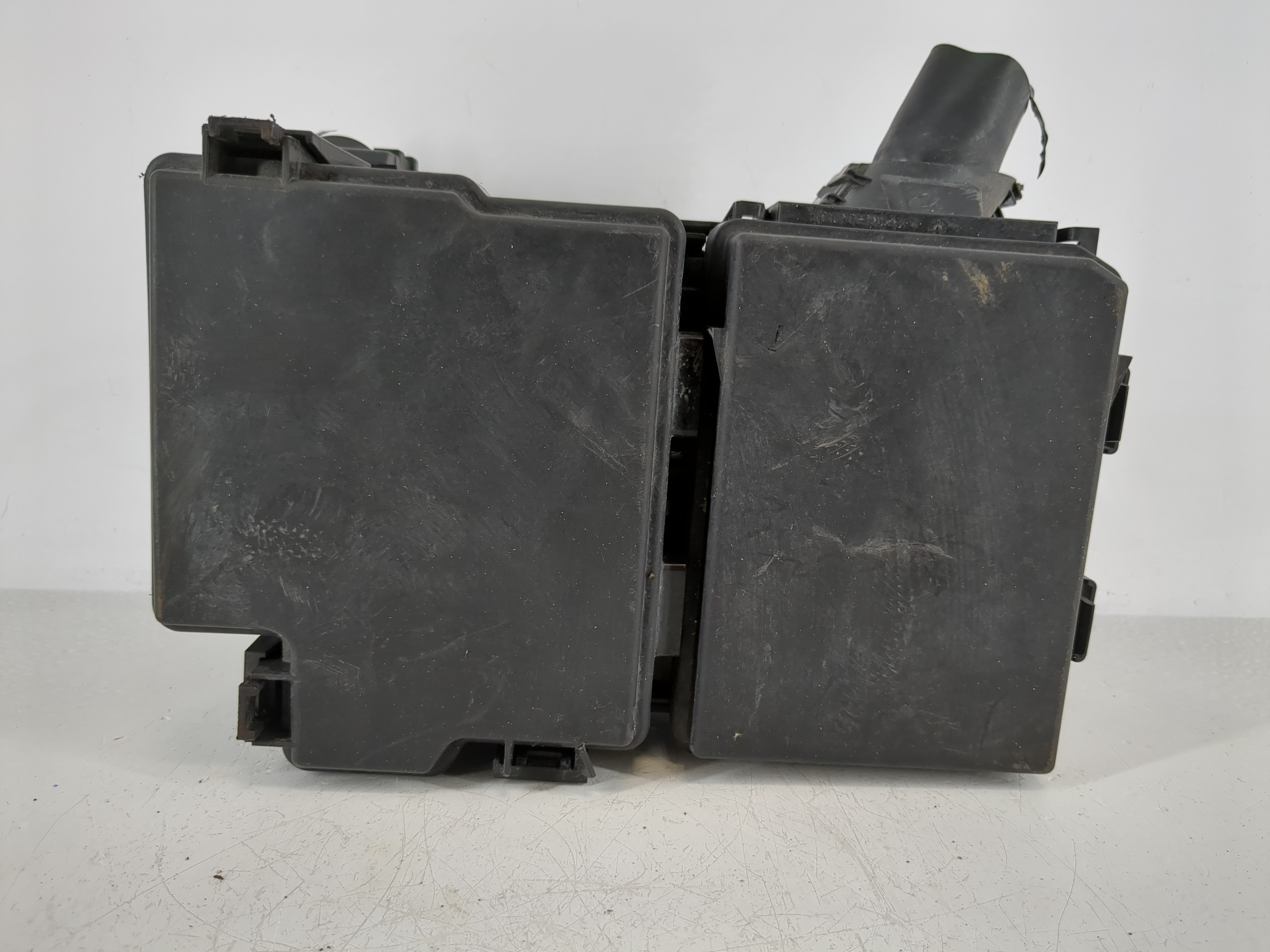 Picture of 2020-2022 Nissan Sentra Fusebox Fuse Box Relay Module 24371 6lb0a 1141343
