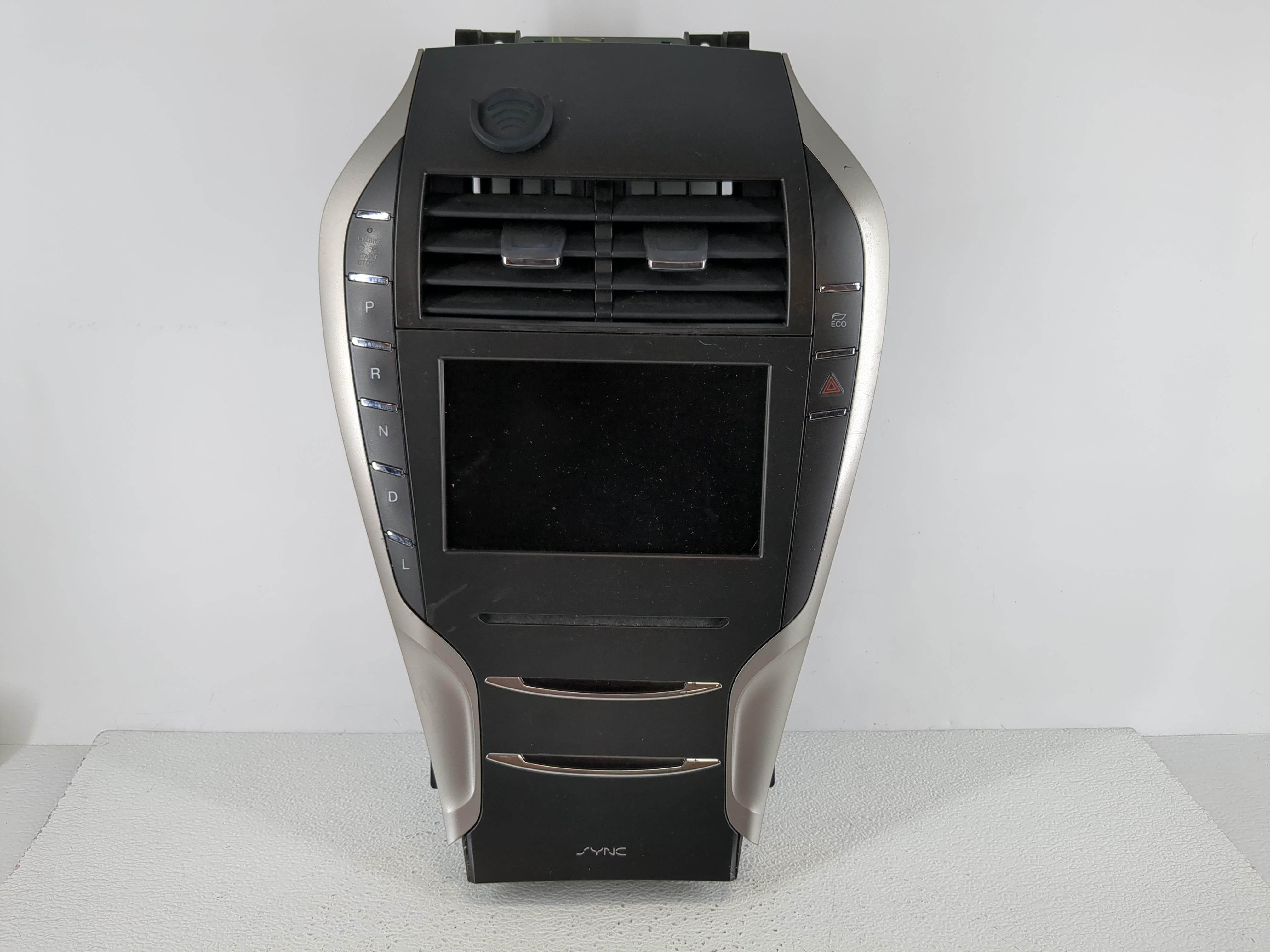 2015-2016 Lincoln Mkz Am Fm Cd Player Radio Receiver 1141369 - Oemusedautoparts1.com