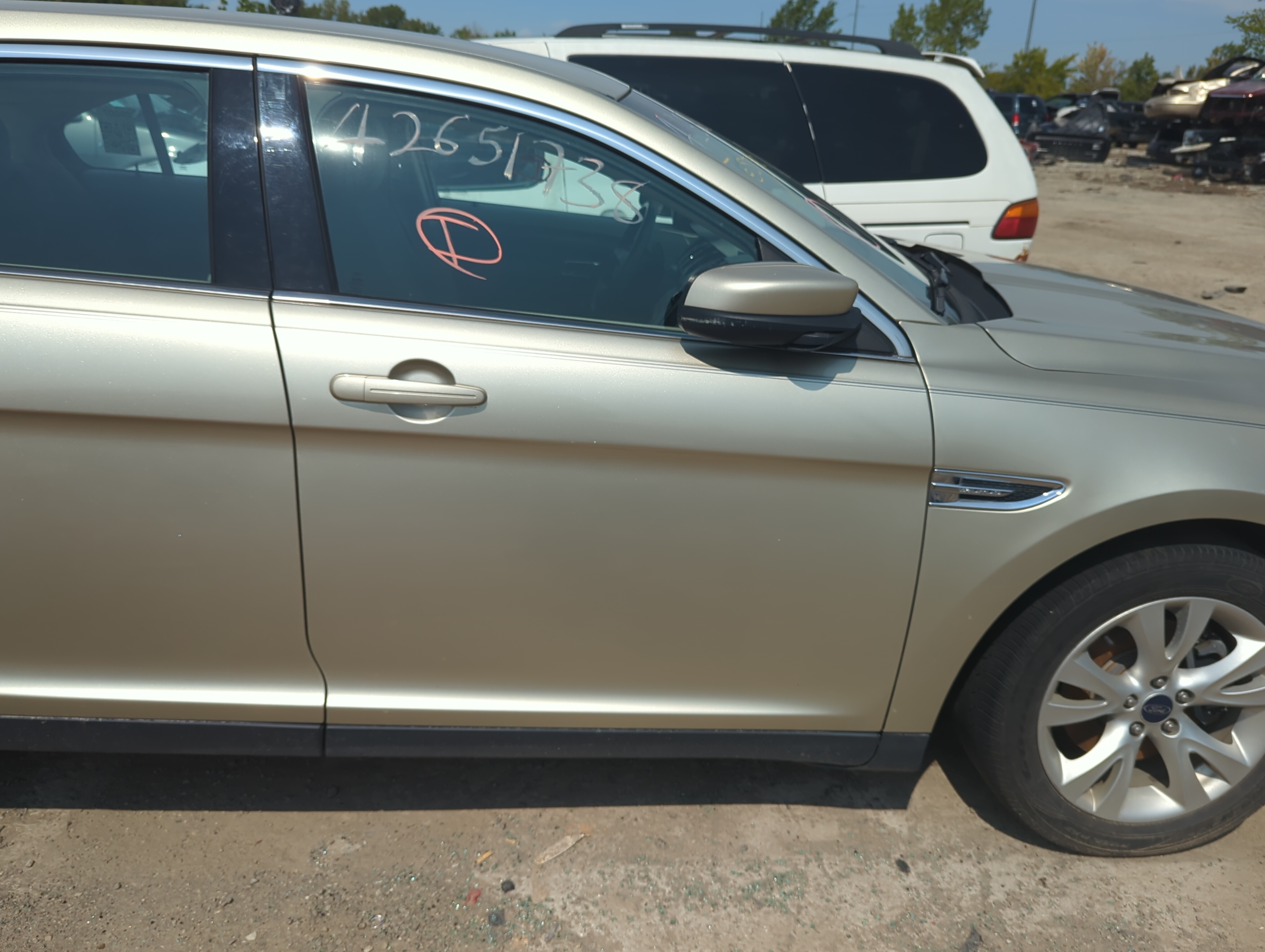 Picture of 2010-2019 Ford Taurus Passenger Front Door Oem 1141396