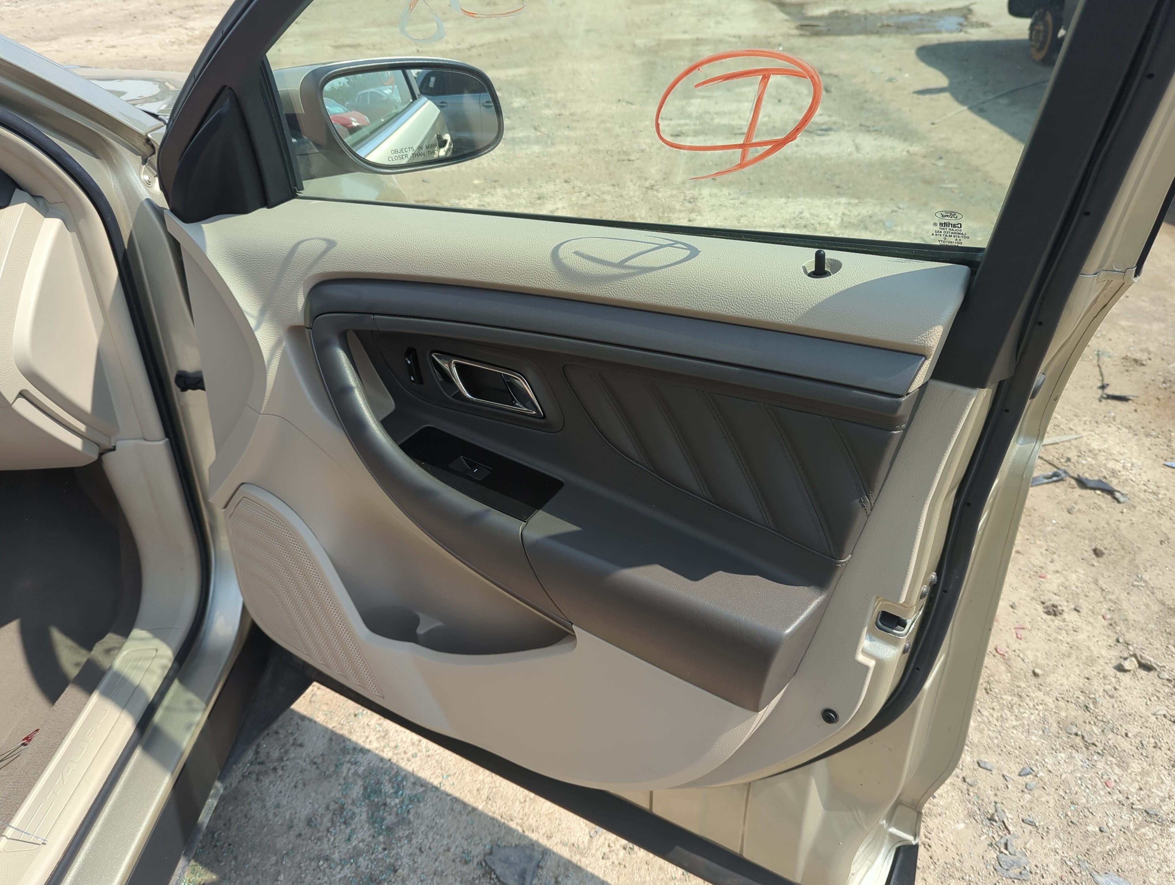 2011 Ford Taurus Front Right Passenger Interior Door Panel Trim 1141527 - Oemusedautoparts1.com