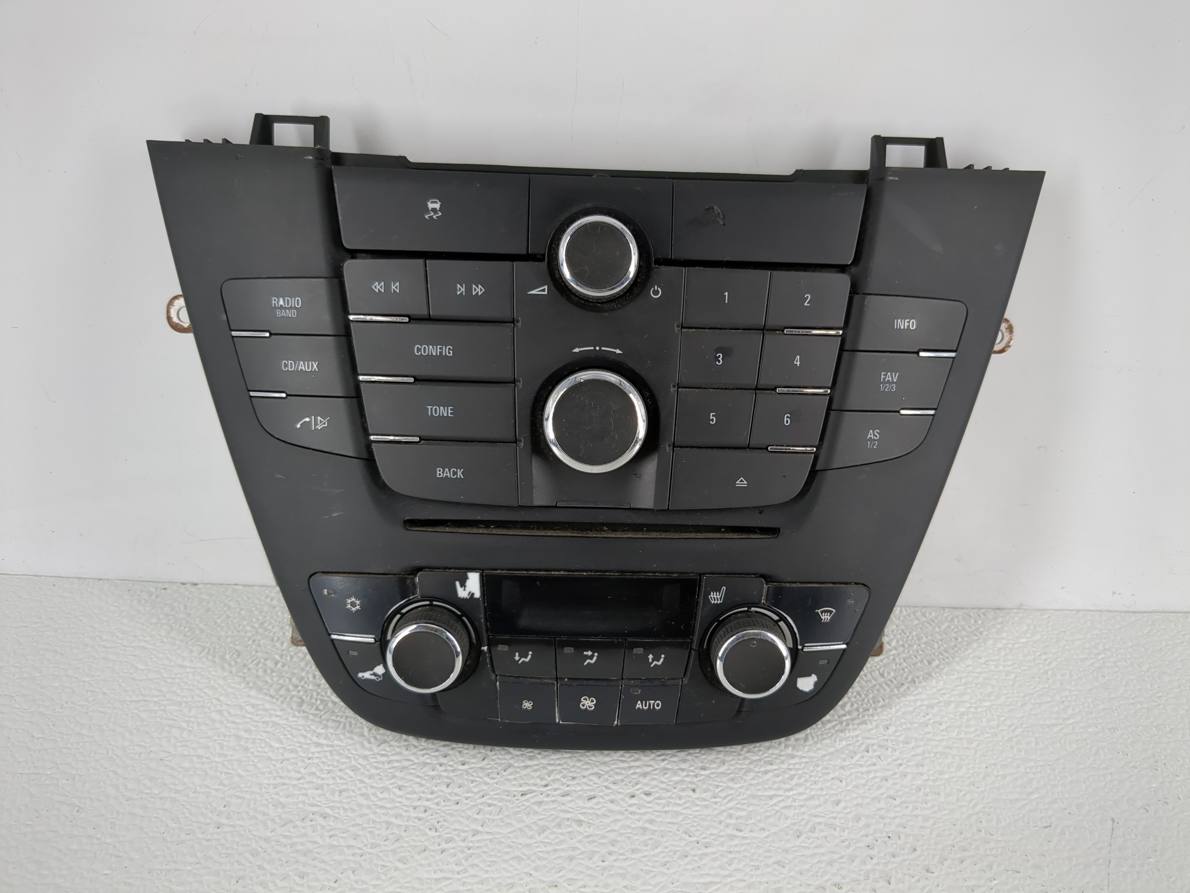 Picture of 2011-2012 Buick Regal Am Fm Cd Player Radio Receiver 1141561