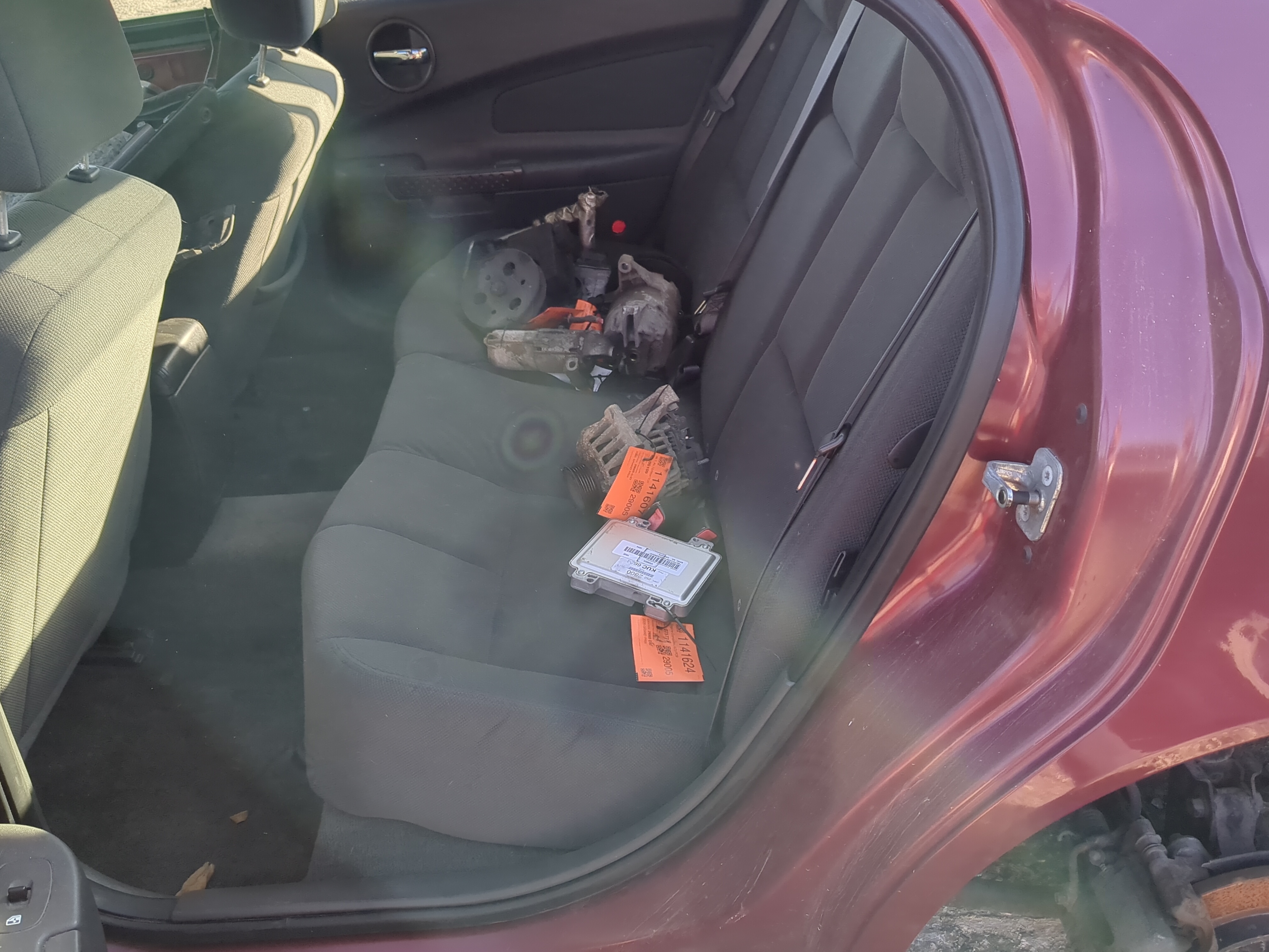 2005 Pontiac Grand Prix Rear Seat Oem 1141691 - Oemusedautoparts1.com