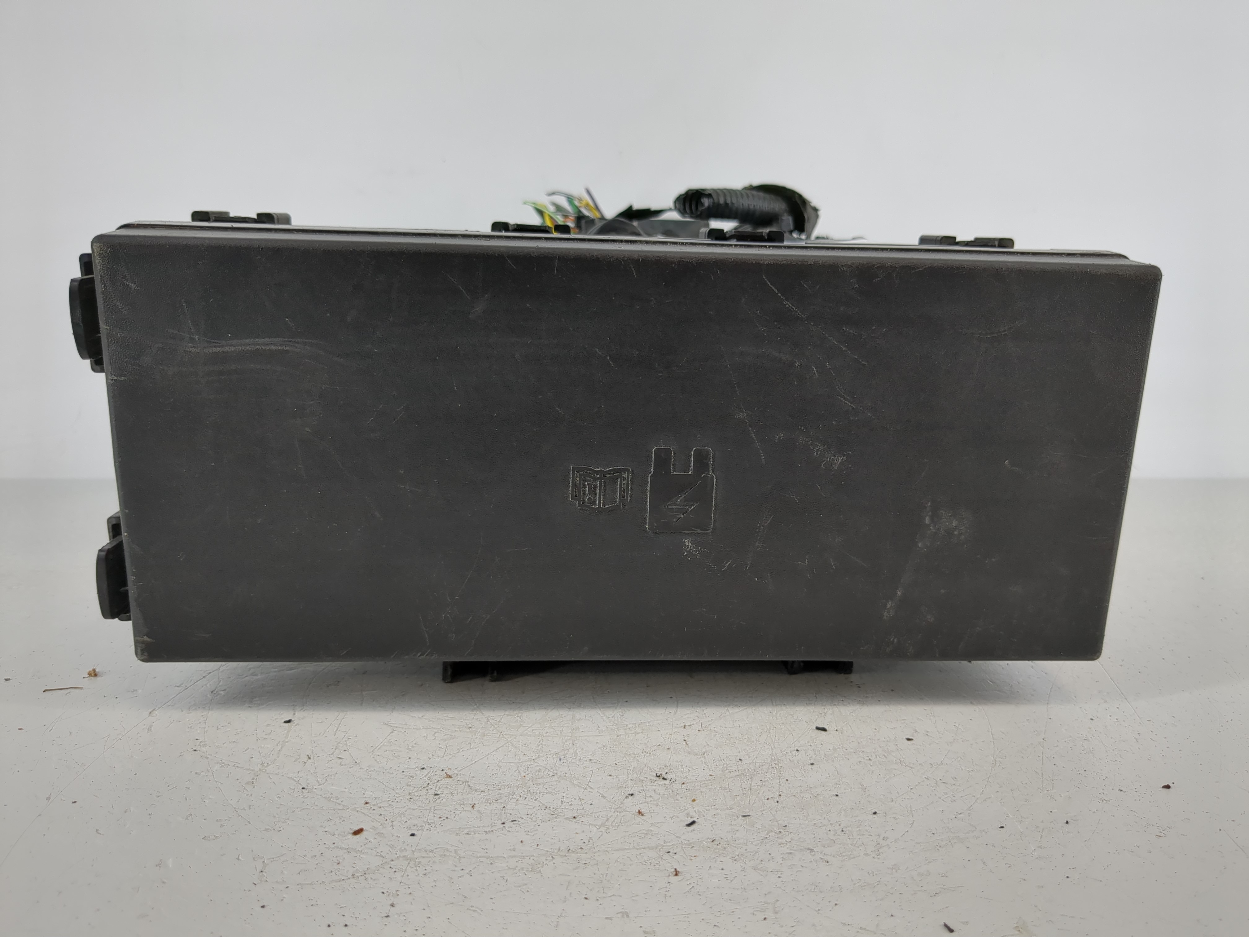 2012-2015 Lincoln Mkx Fusebox Fuse Box Relay Module Ca1t-14290-eh 1141725 - Oemusedautoparts1.com