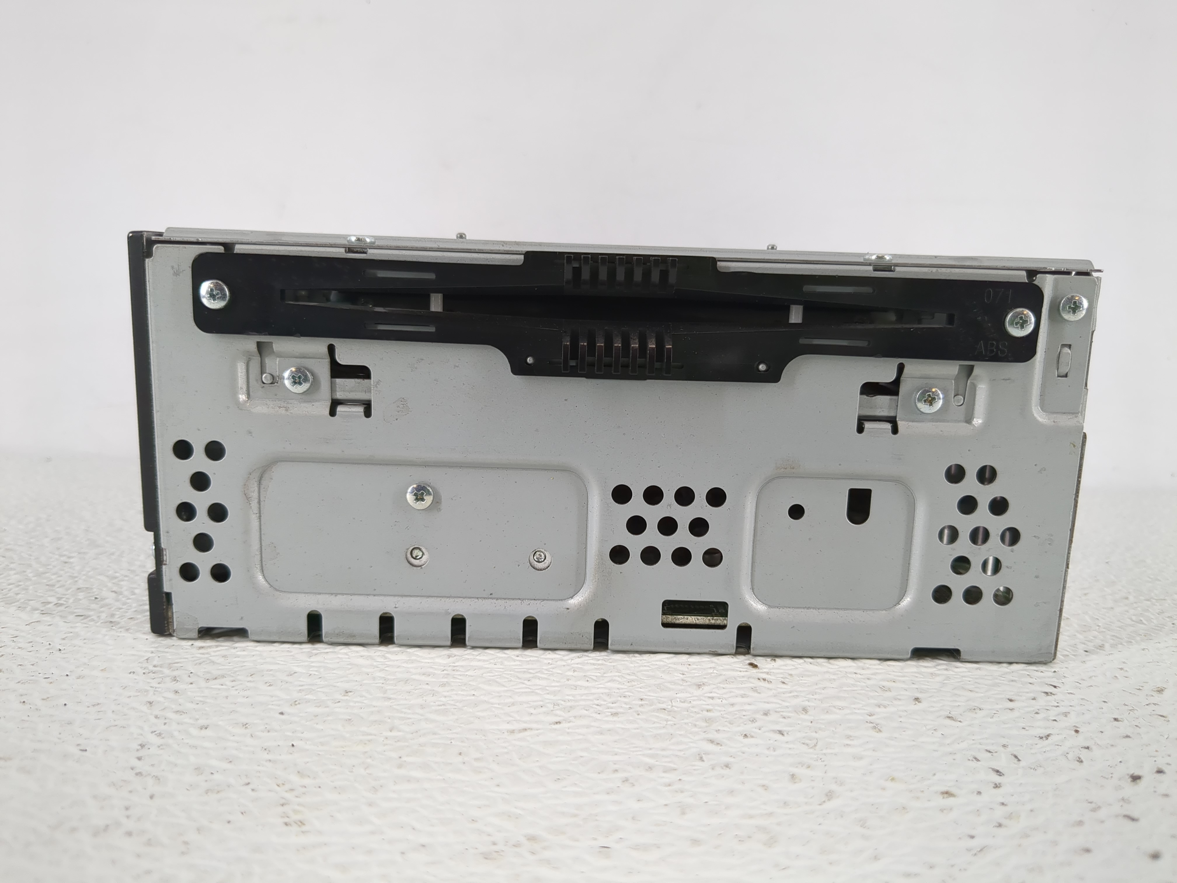 2013-2015 Ford Escape Am Fm Cd Player Radio Receiver 1141734 - Oemusedautoparts1.com