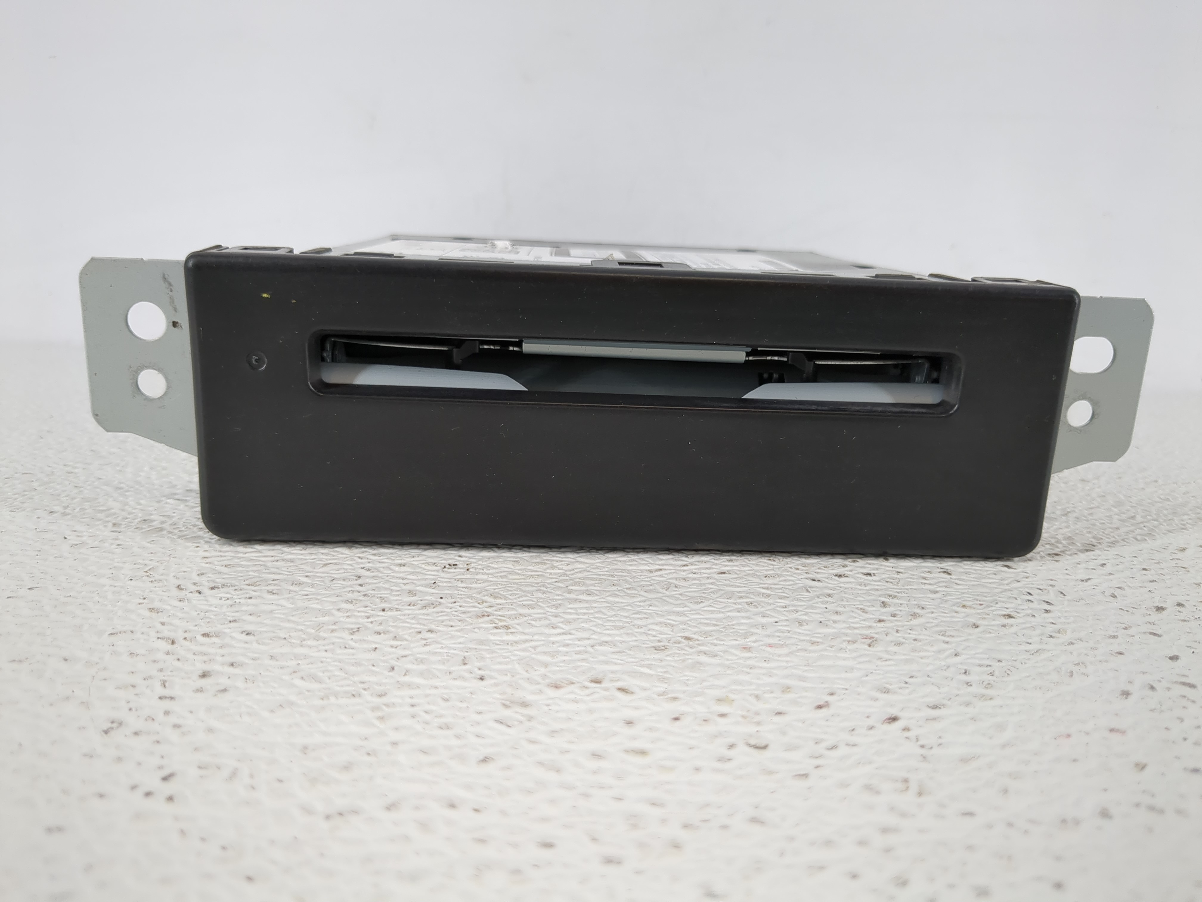 Picture of 2016-2016 Buick Lacrosse Am Fm Cd Player Radio Receiver 1141738