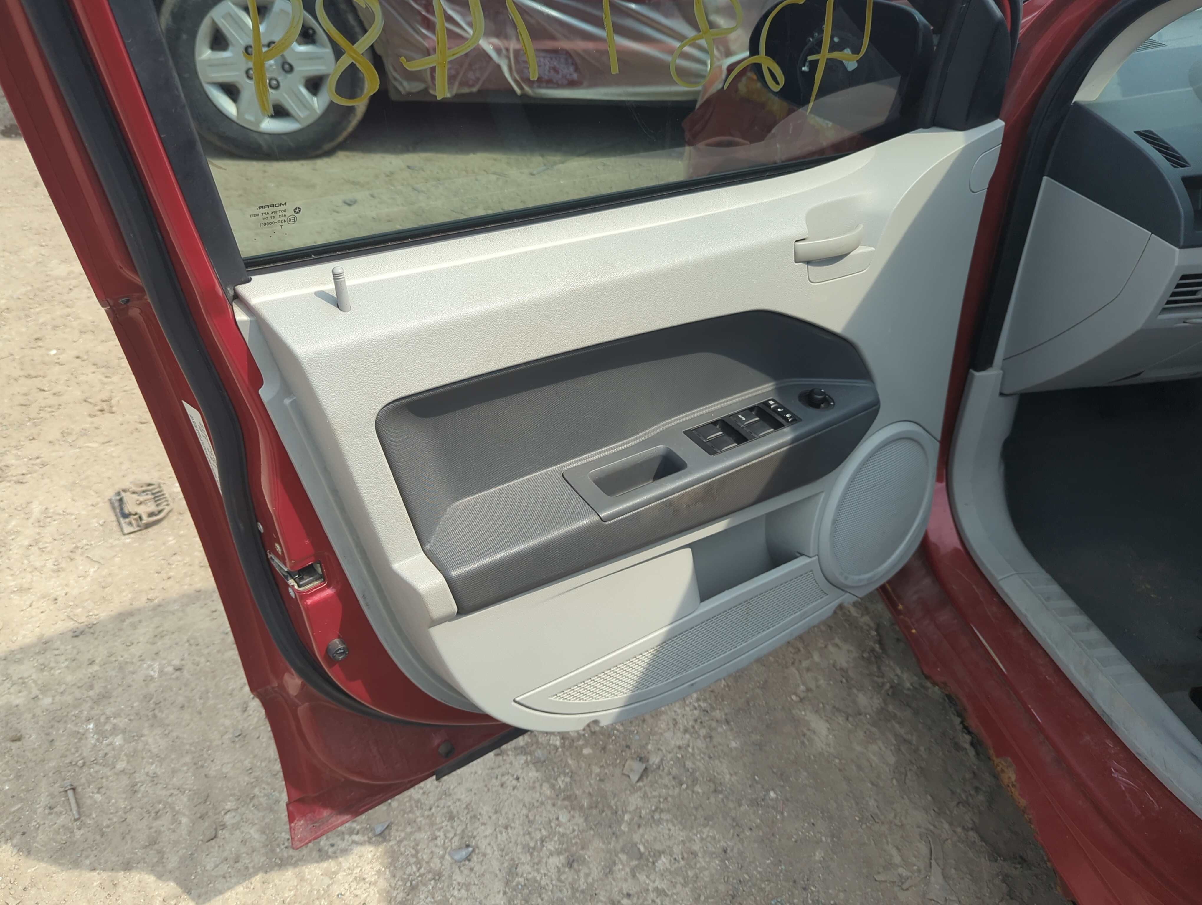 Picture of 2007 Dodge Caliber Front Left Driver Interior Door Panel Trim 1141757