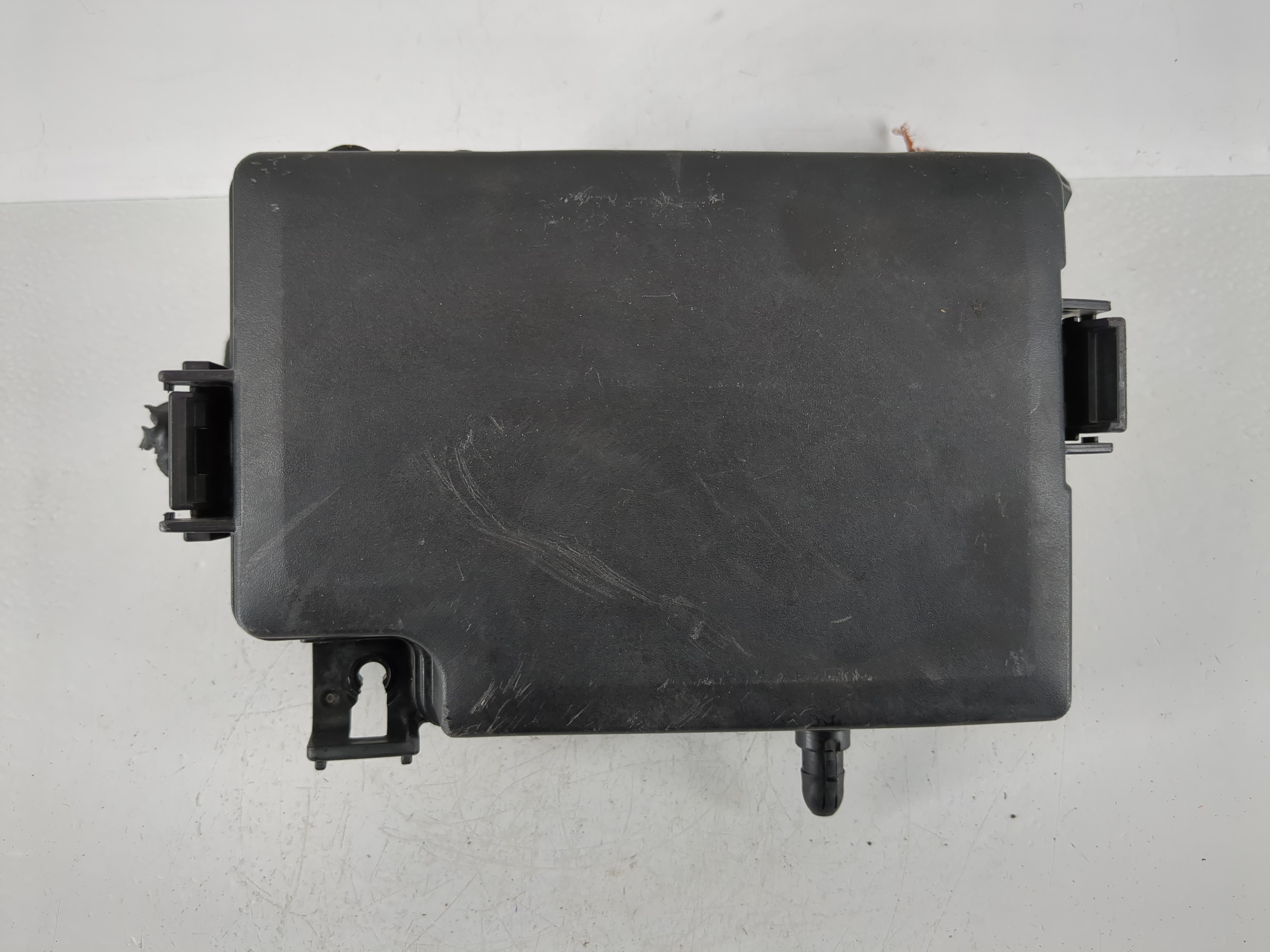 Picture of 2019-2020 Hyundai Elantra Fusebox Fuse Box Relay Module 91956-f2025 1141965
