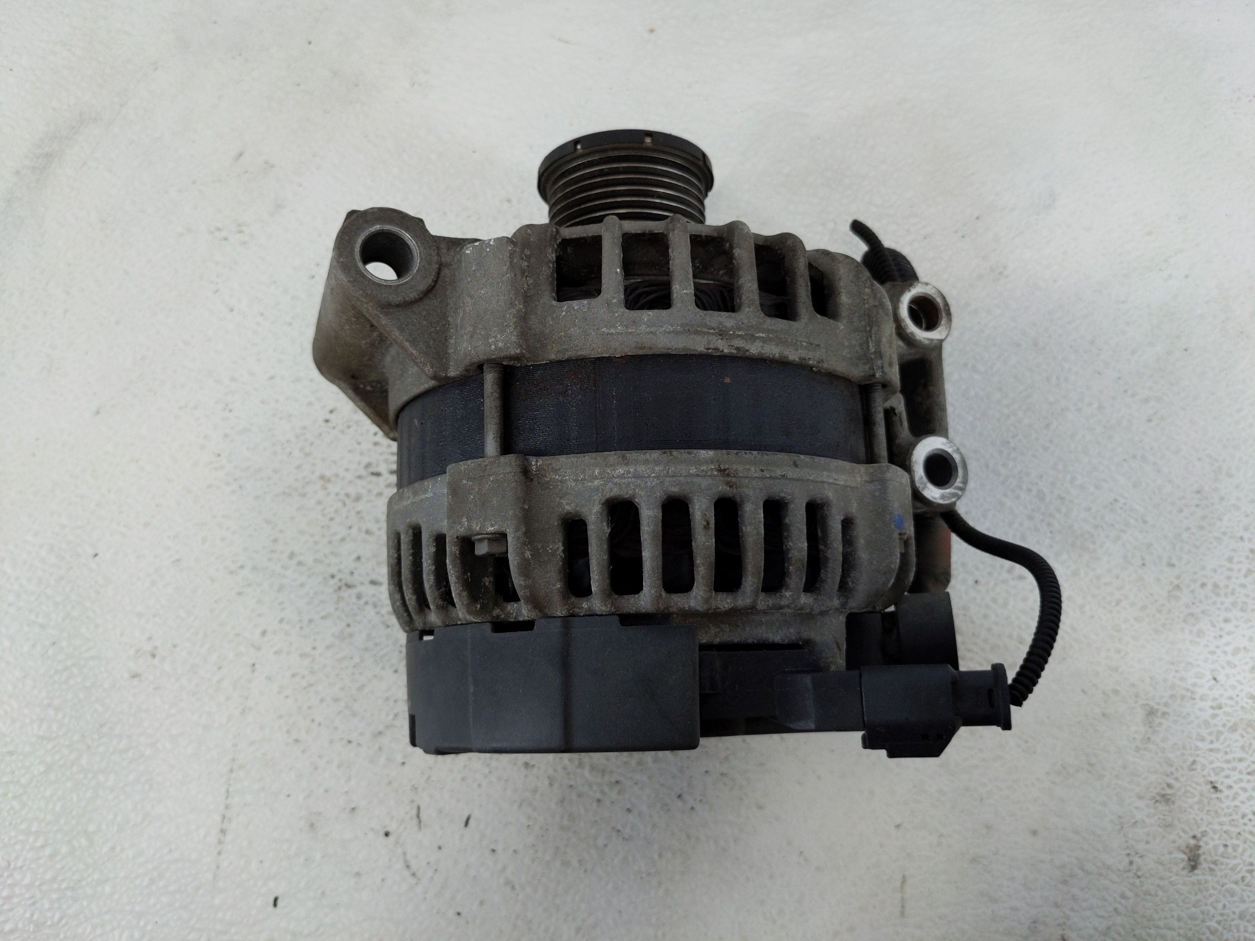 2011 Mini Cooper Countryman Alternator Generator Charging Assembly Engine Oem 1142022 - Oemusedautoparts1.com