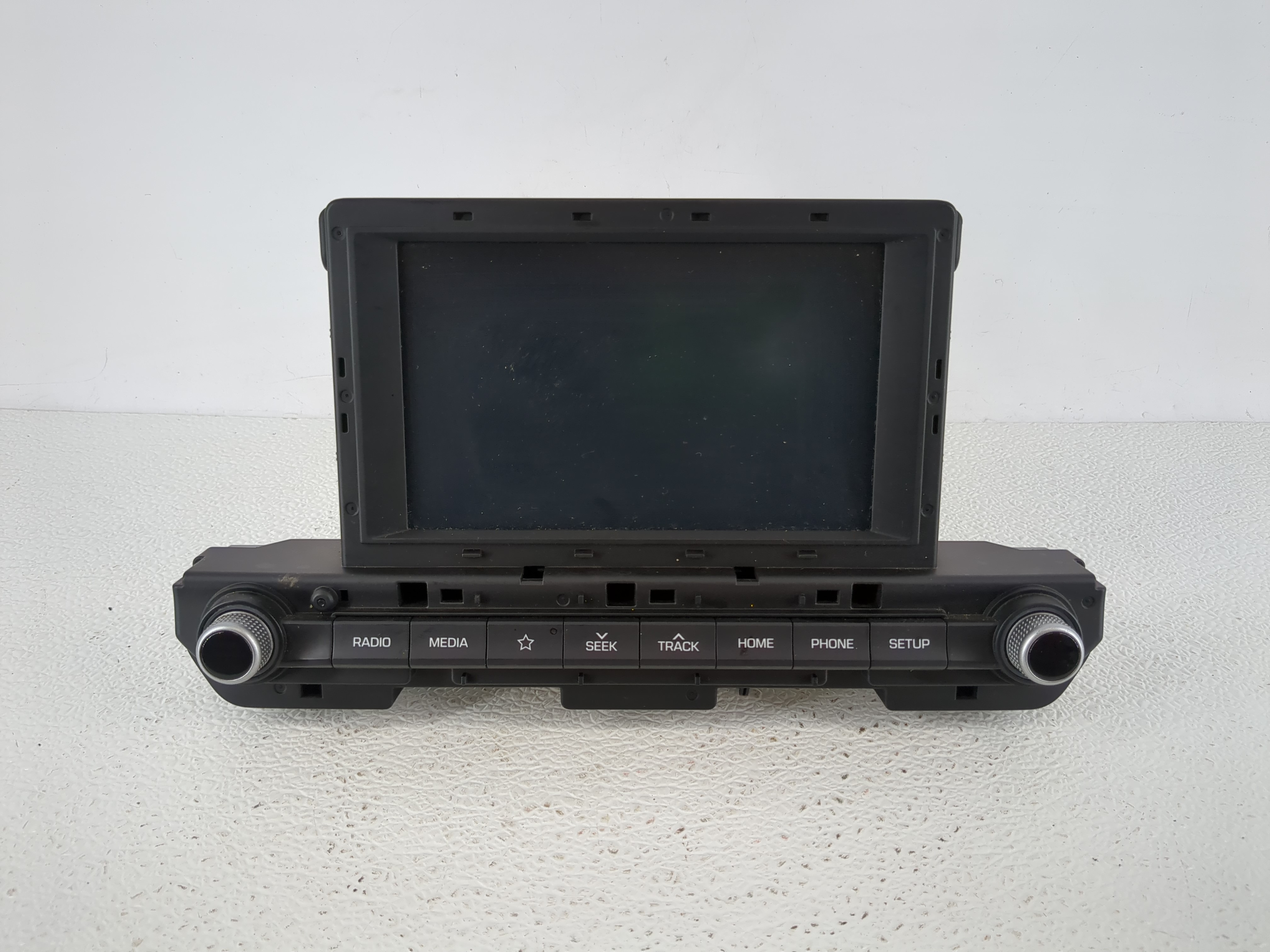 Picture of 2019-2020 Hyundai Elantra Am Fm Cd Player Radio Receiver 1142035
