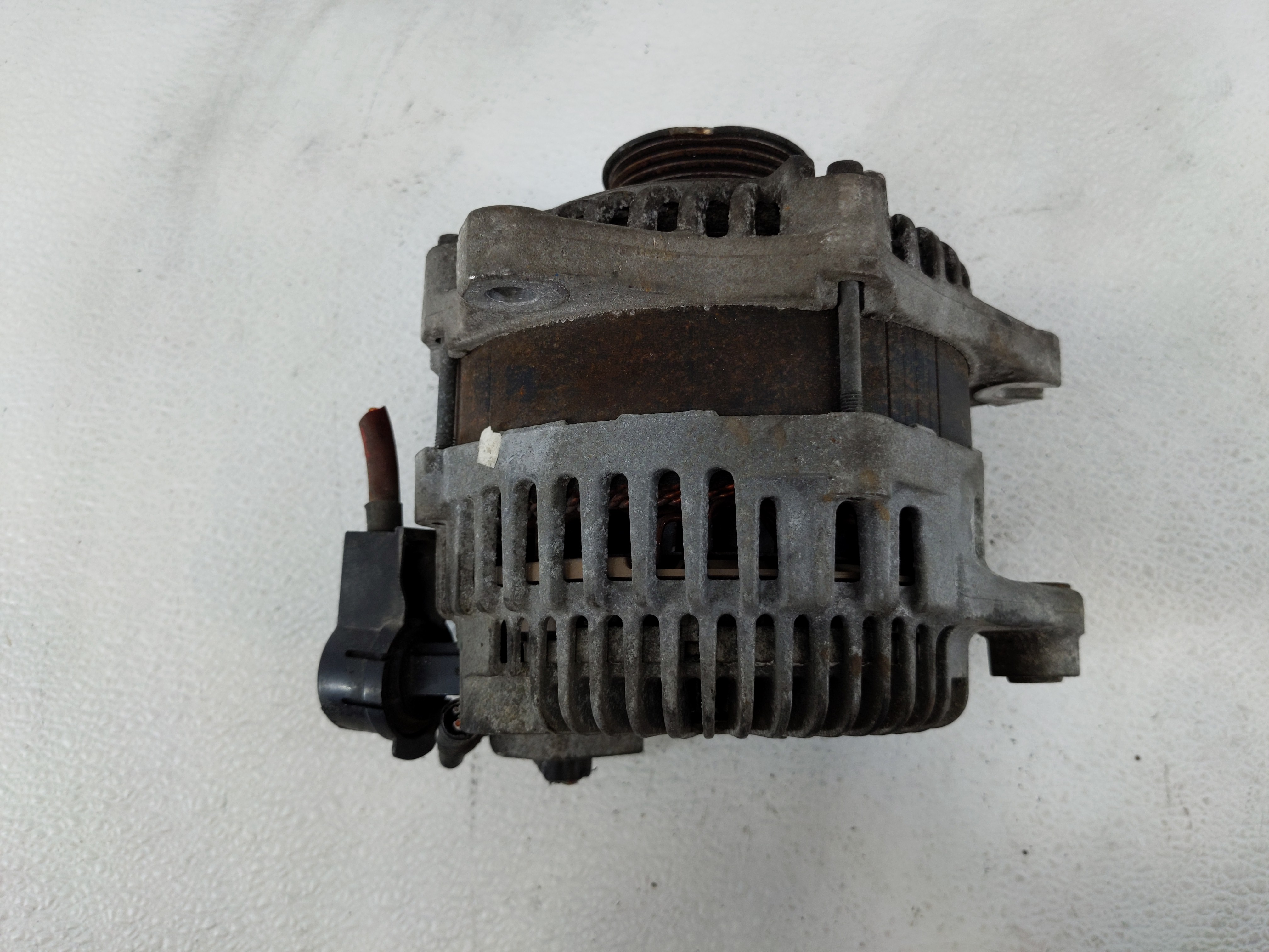 2011 Ford Explorer Alternator Generator Charging Assembly Engine Oem 1142048 - Oemusedautoparts1.com