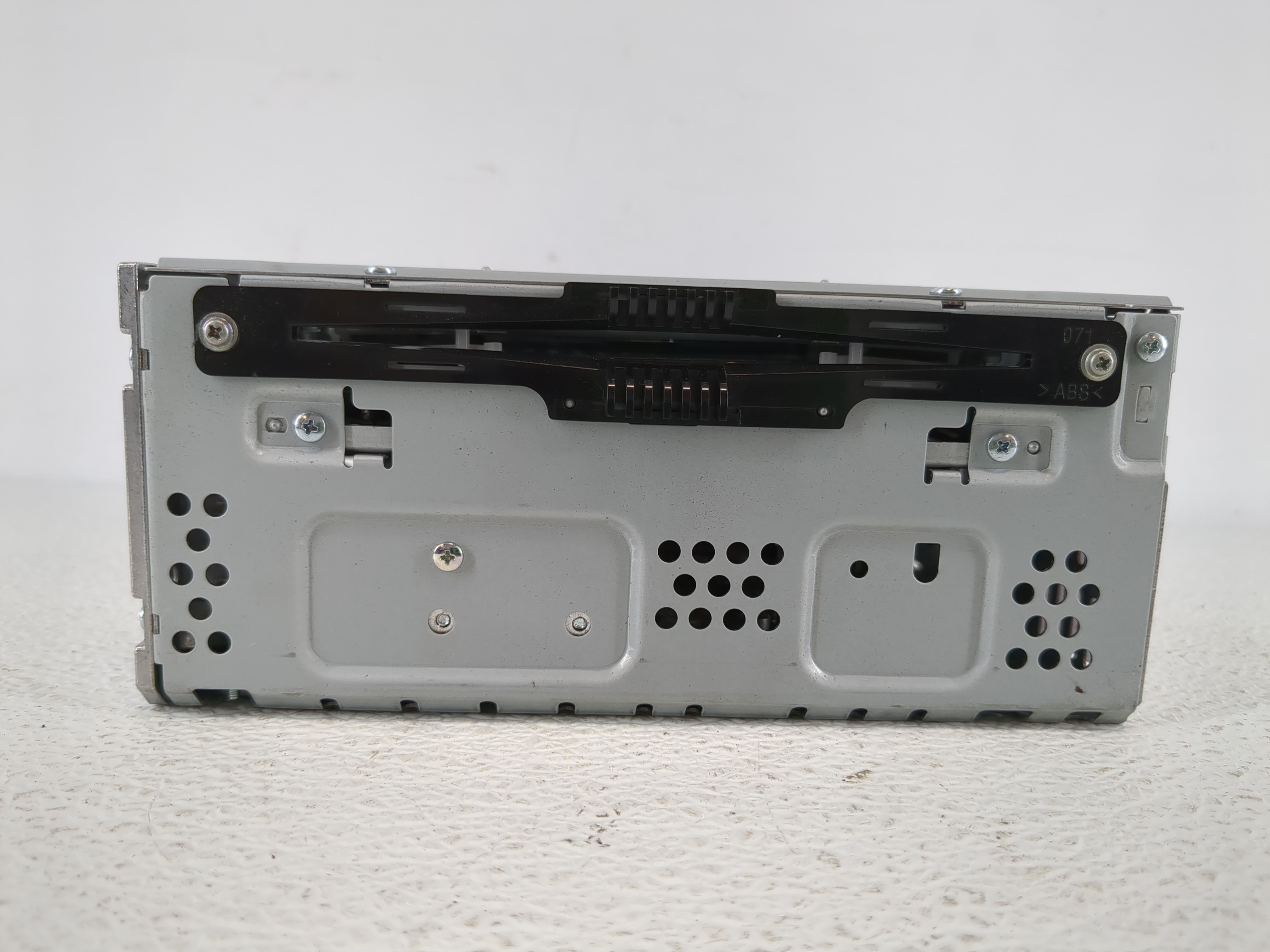 2015-2018 Ford Edge Am Fm Cd Player Radio Receiver 1142092 - Oemusedautoparts1.com
