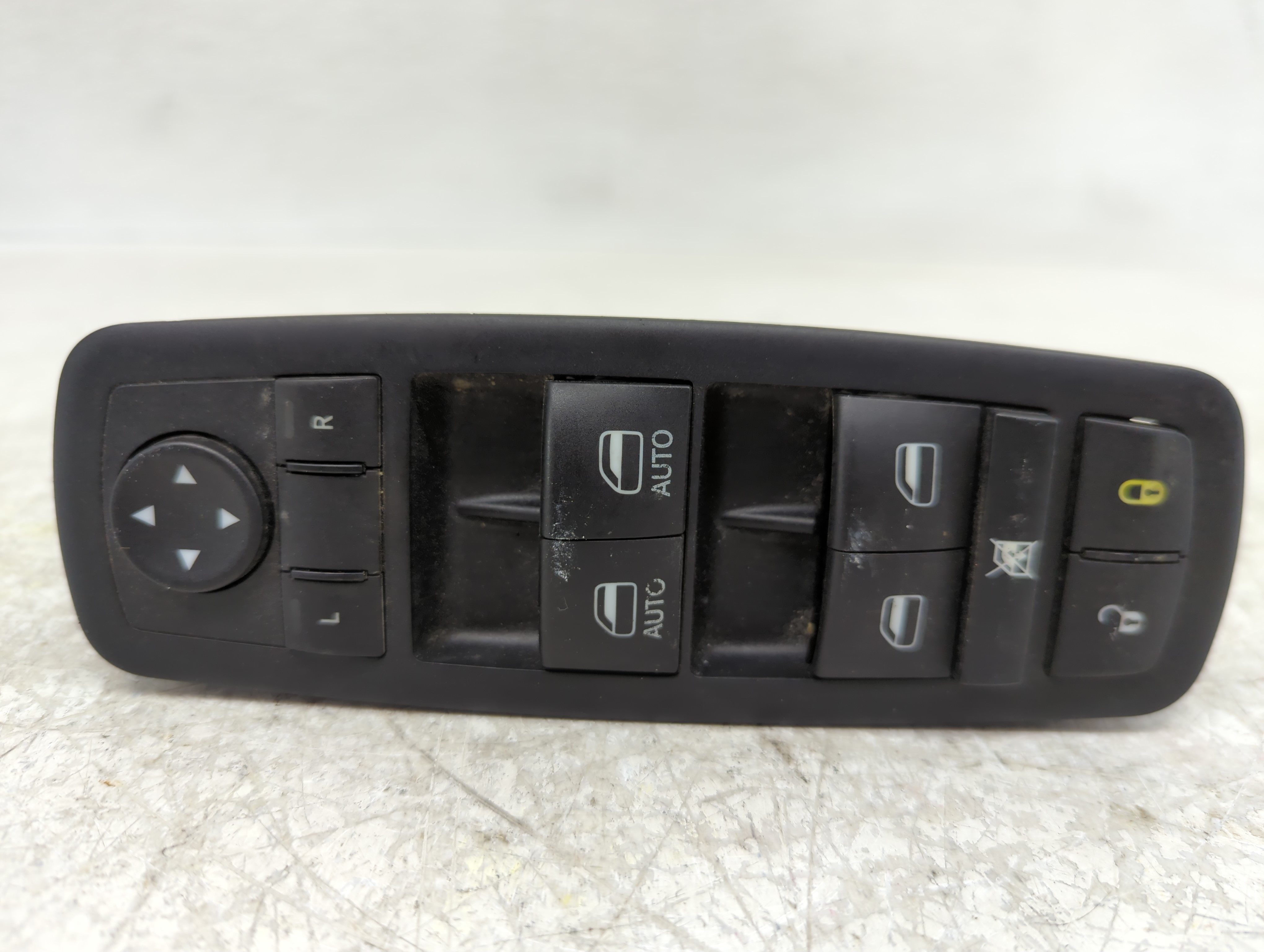 2014 Jeep Grand Cherokee Driver Left Door Master Power Window Switch 1142098 - Oemusedautoparts1.com