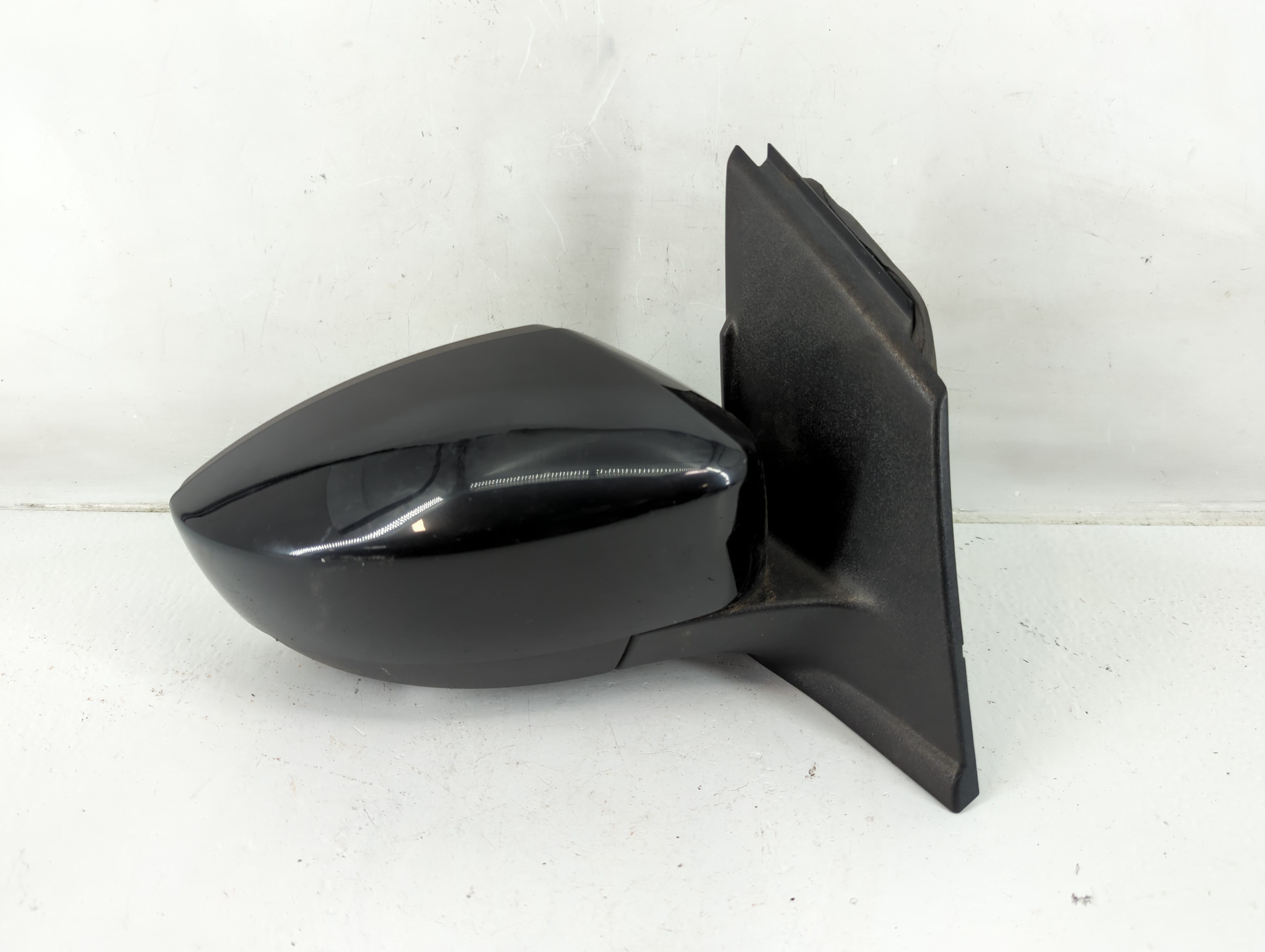 2017-2019 Ford Escape Passenger Right Side View Power Door Mirror Black 1142153 - Oemusedautoparts1.com